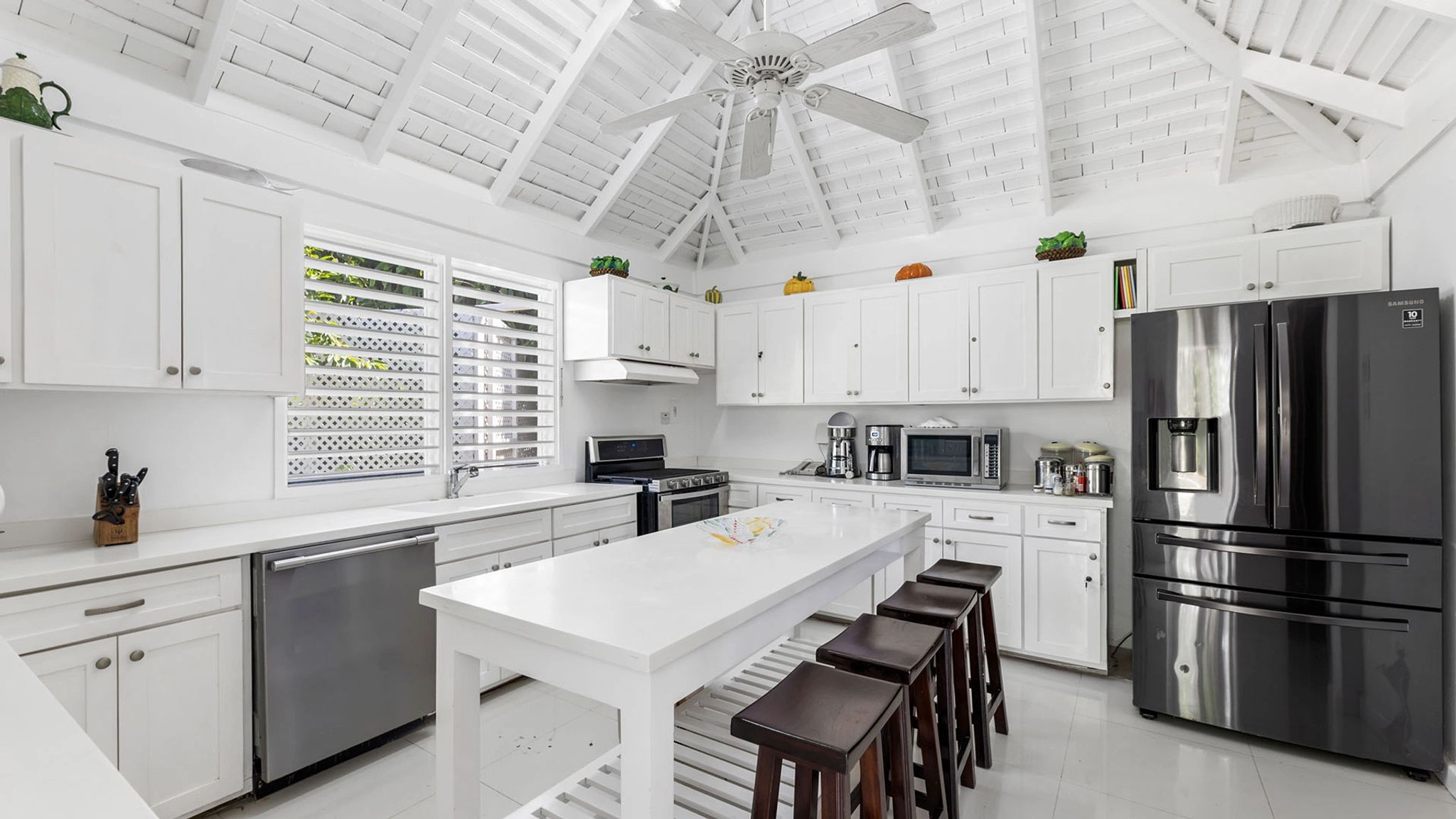 Two Bedroom Classic Villa no pool  cozinha gourmet - cozinha moderna - cozinha equipada