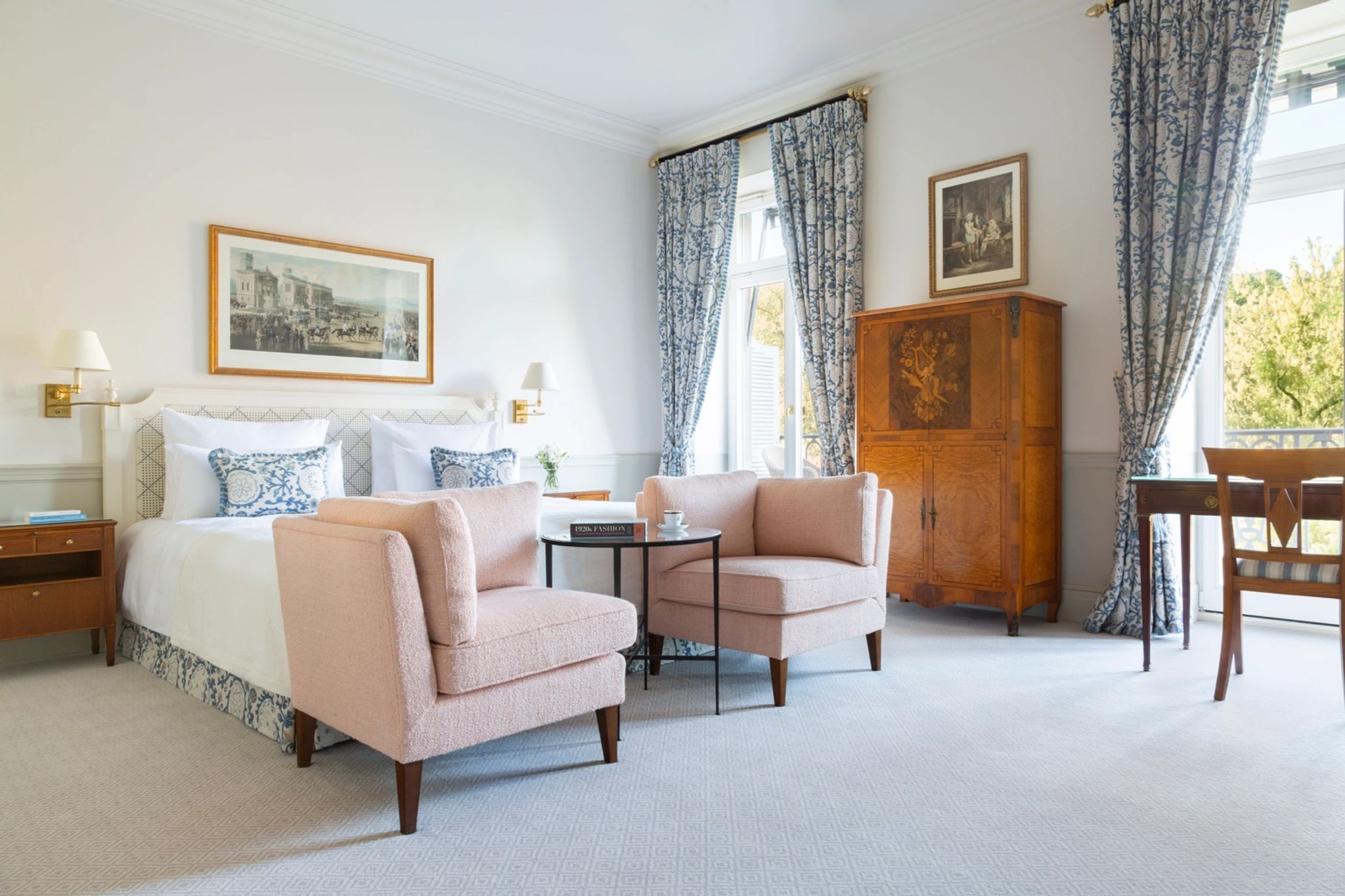 Deluxe Park quarto com vista - poltronas de luxo - decoracao premium