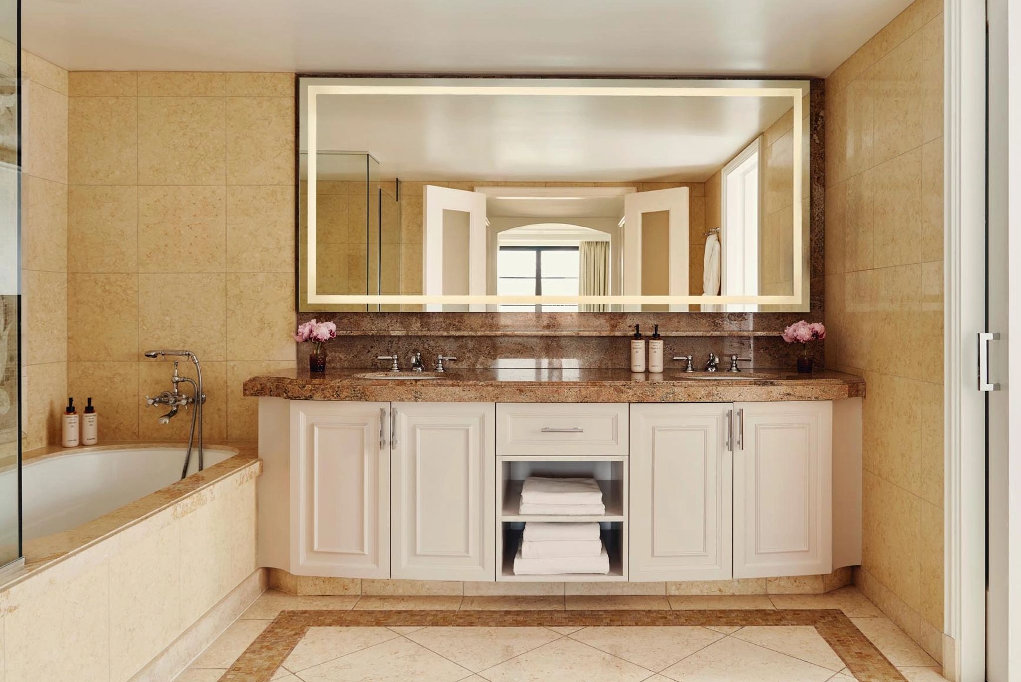 Terrace Suite banheiro grande – banheiro de luxo – banheiro com banheira