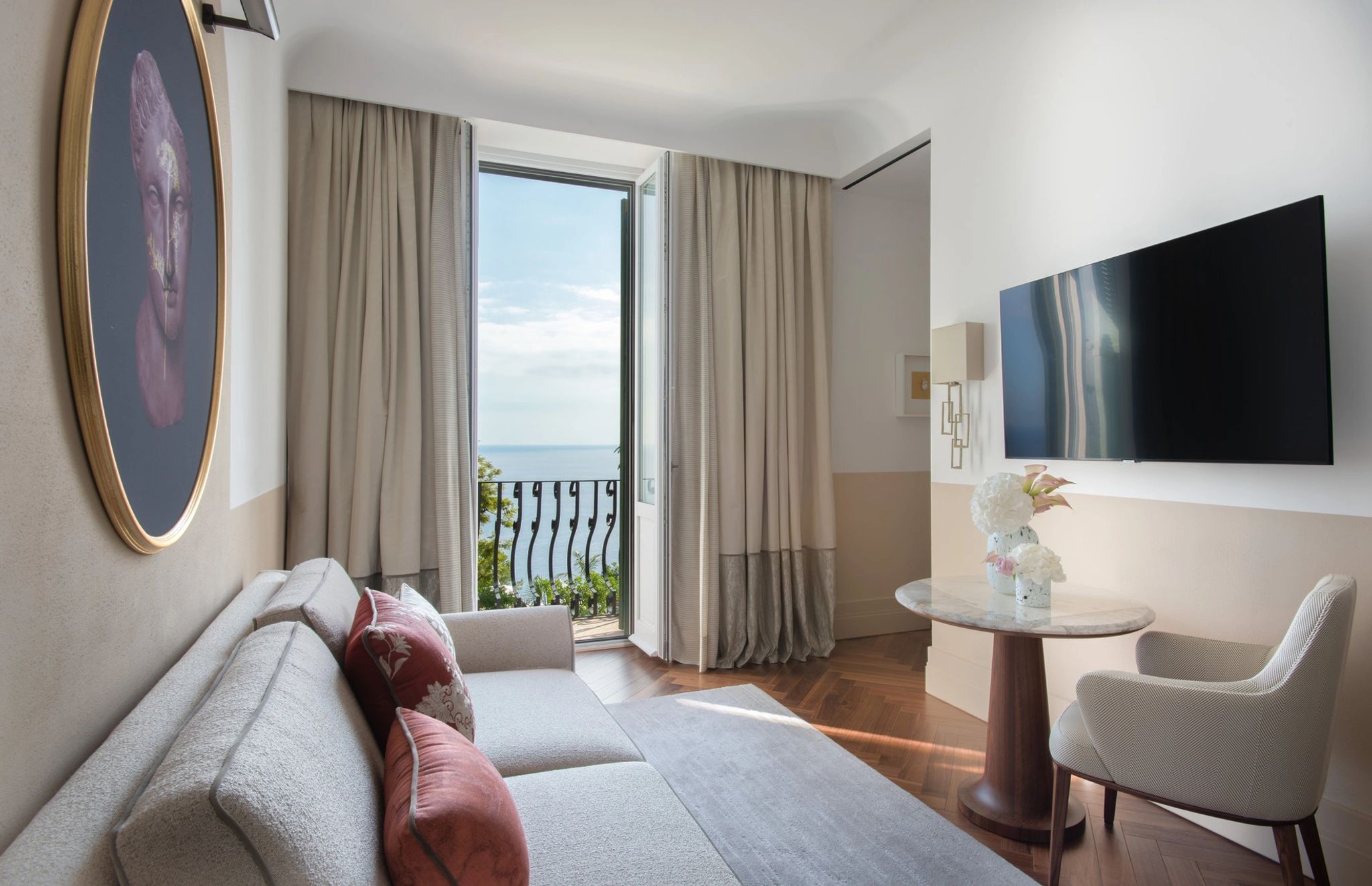 Sea View Junior Suite sala de estar – suite vista mar – suite ampla