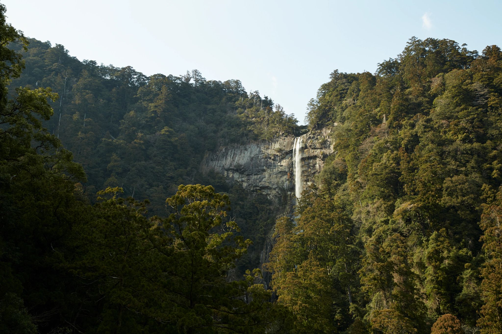 cachoeira – paisagem natural – contato com a natureza