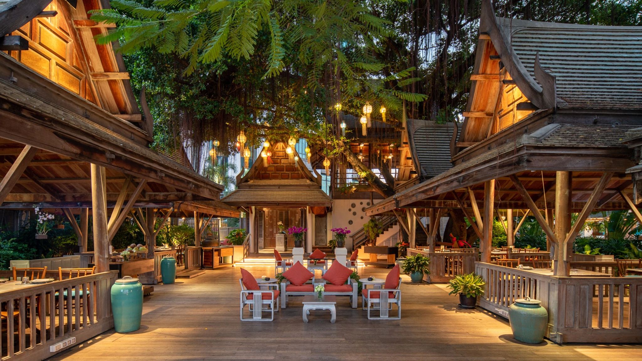 restaurante ao ar livre - alta gastronomia – culinaria tailandesa – jantar na natureza