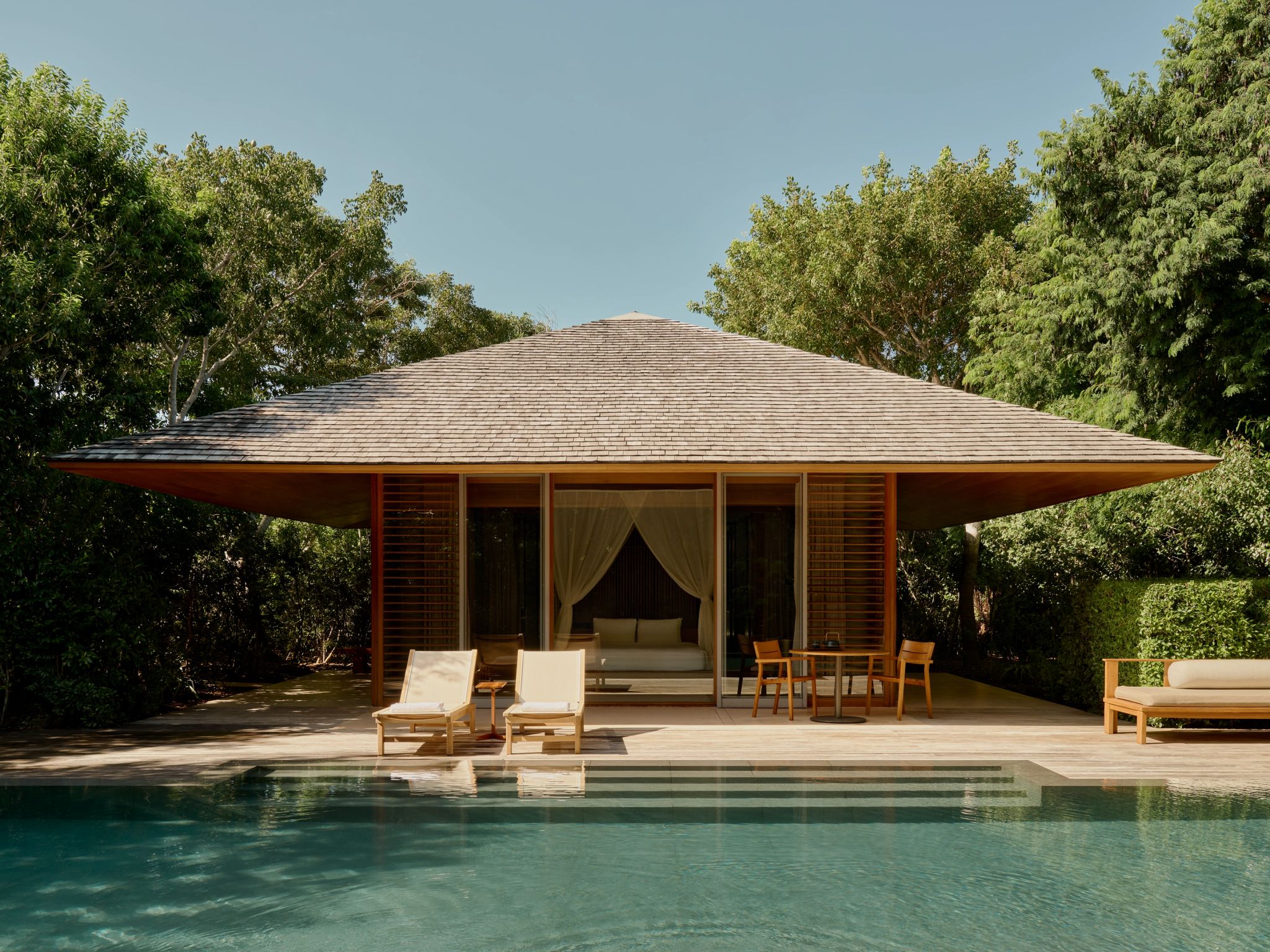 Pool Pavilion piscina - pavilhao na natureza - mesa de jantar