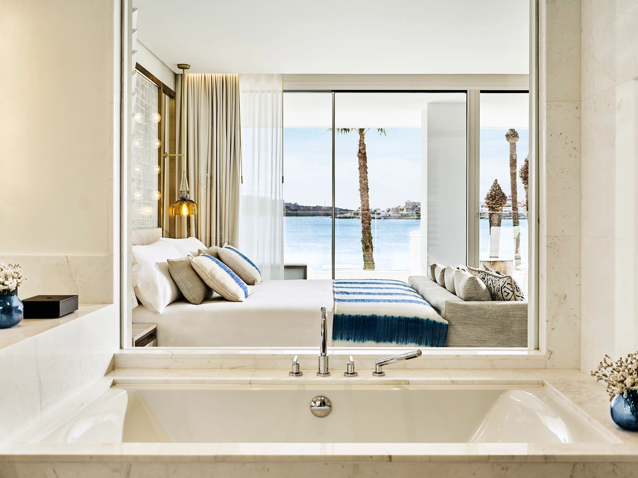 banheira de imersao - banho premium - suite com banheira