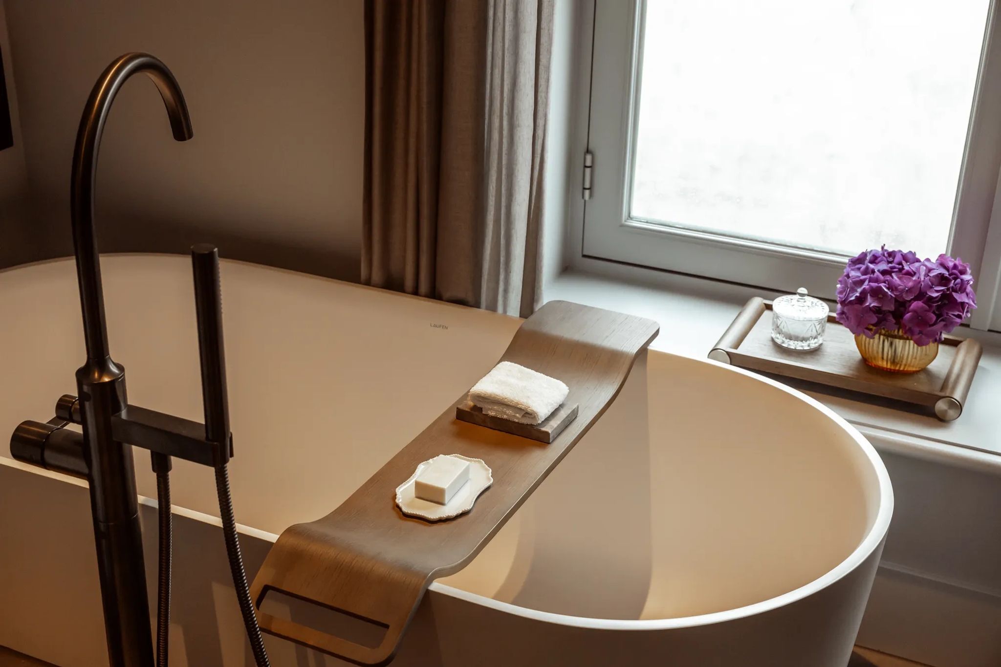 Two bedroom Rooftop Terrace Suite banheiro master - piso aquecido - acabamento luxo
