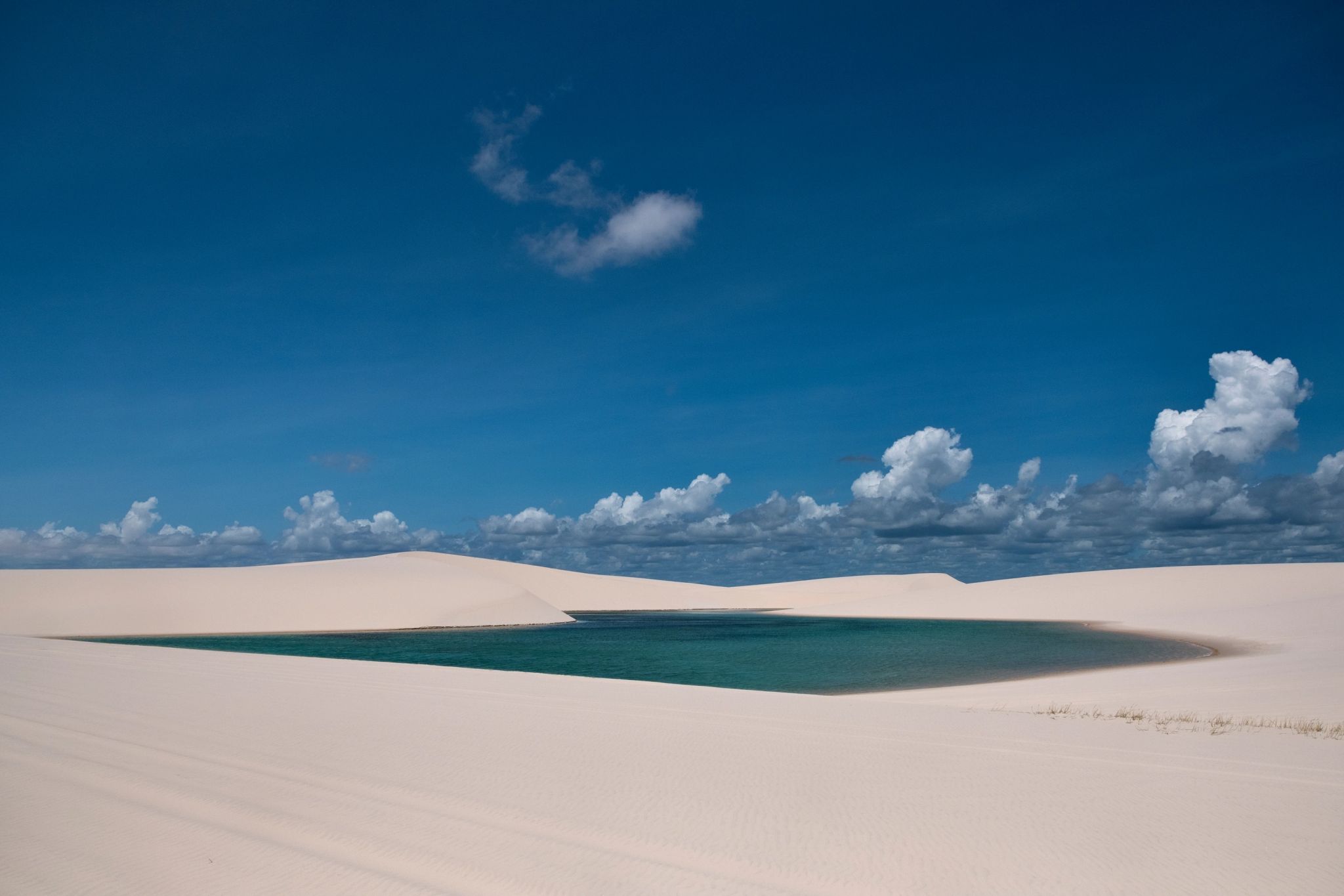 oasis - lençois maranhenses - dunas de areira - lagoa natural - paisagem natural