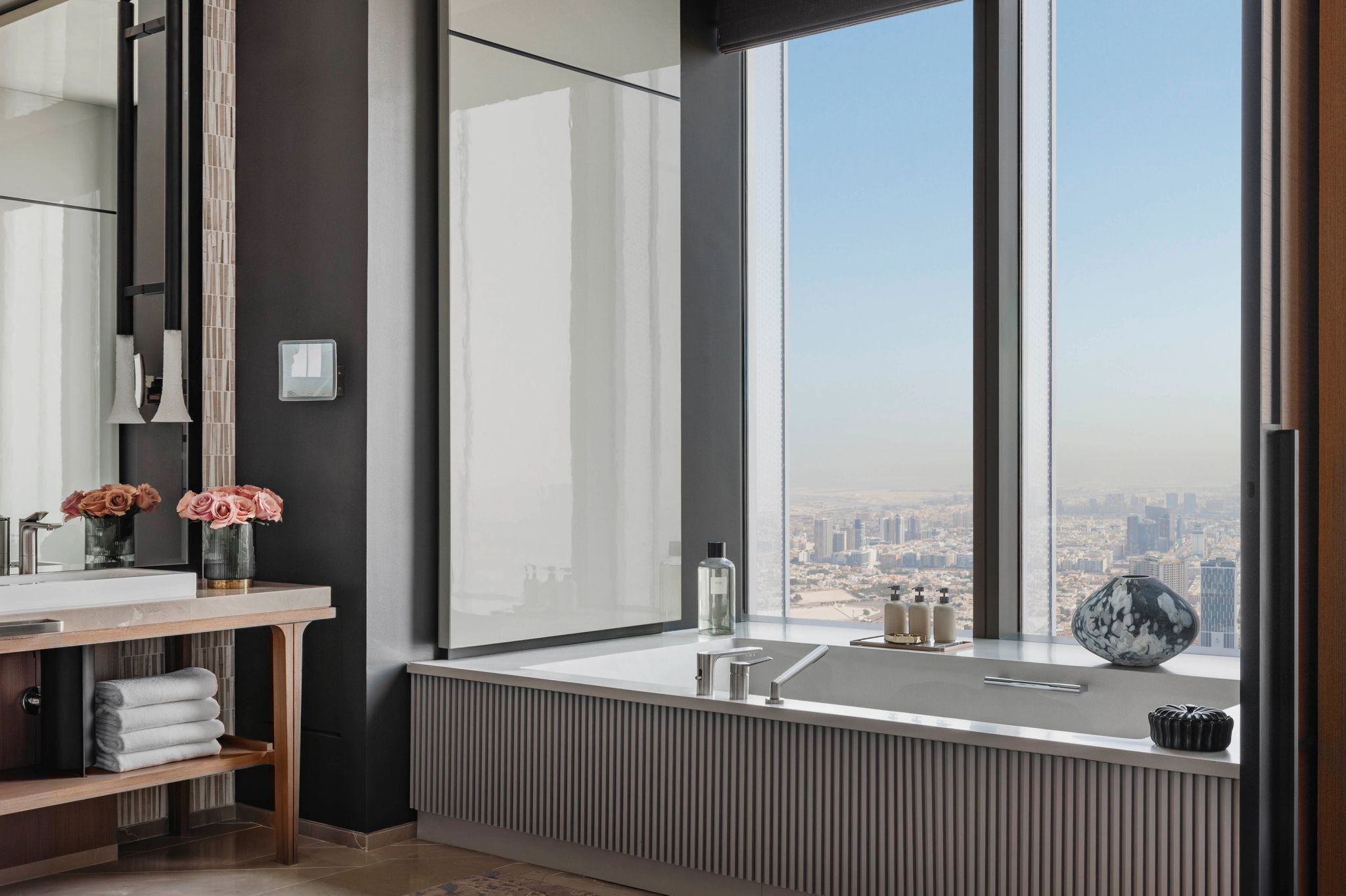 banheira com vista – banheiro de luxo – banheira de imersao