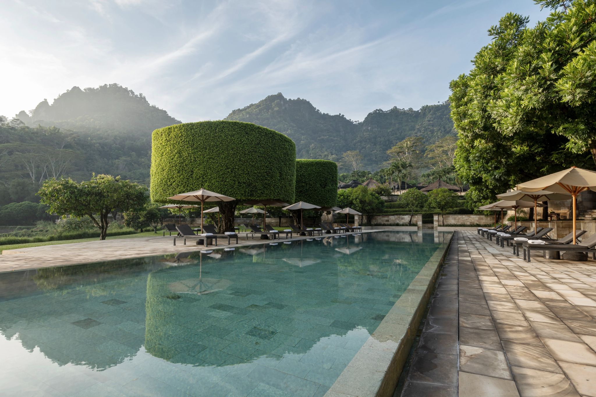 Piscina piscina externa - hotel luxo indonesia - amanjiwo