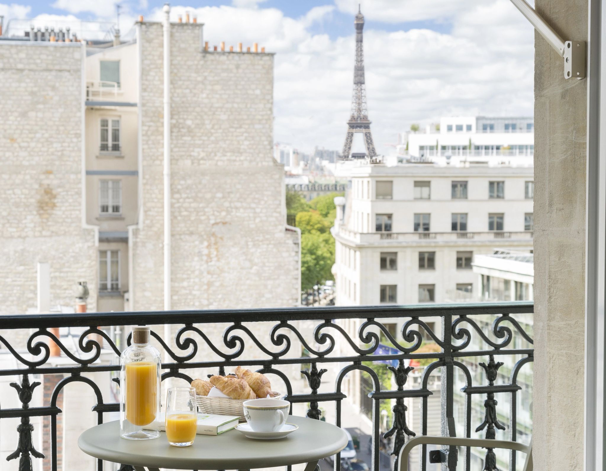 varanda privativa - cafe da manha de hotel - cafe da manha privativo