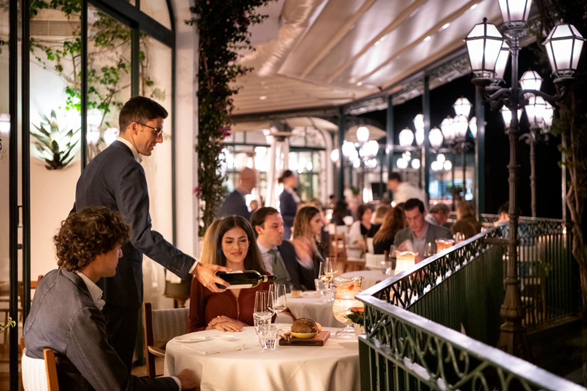 jantar romantico - jantar ao ar livre - restaurante com terraço