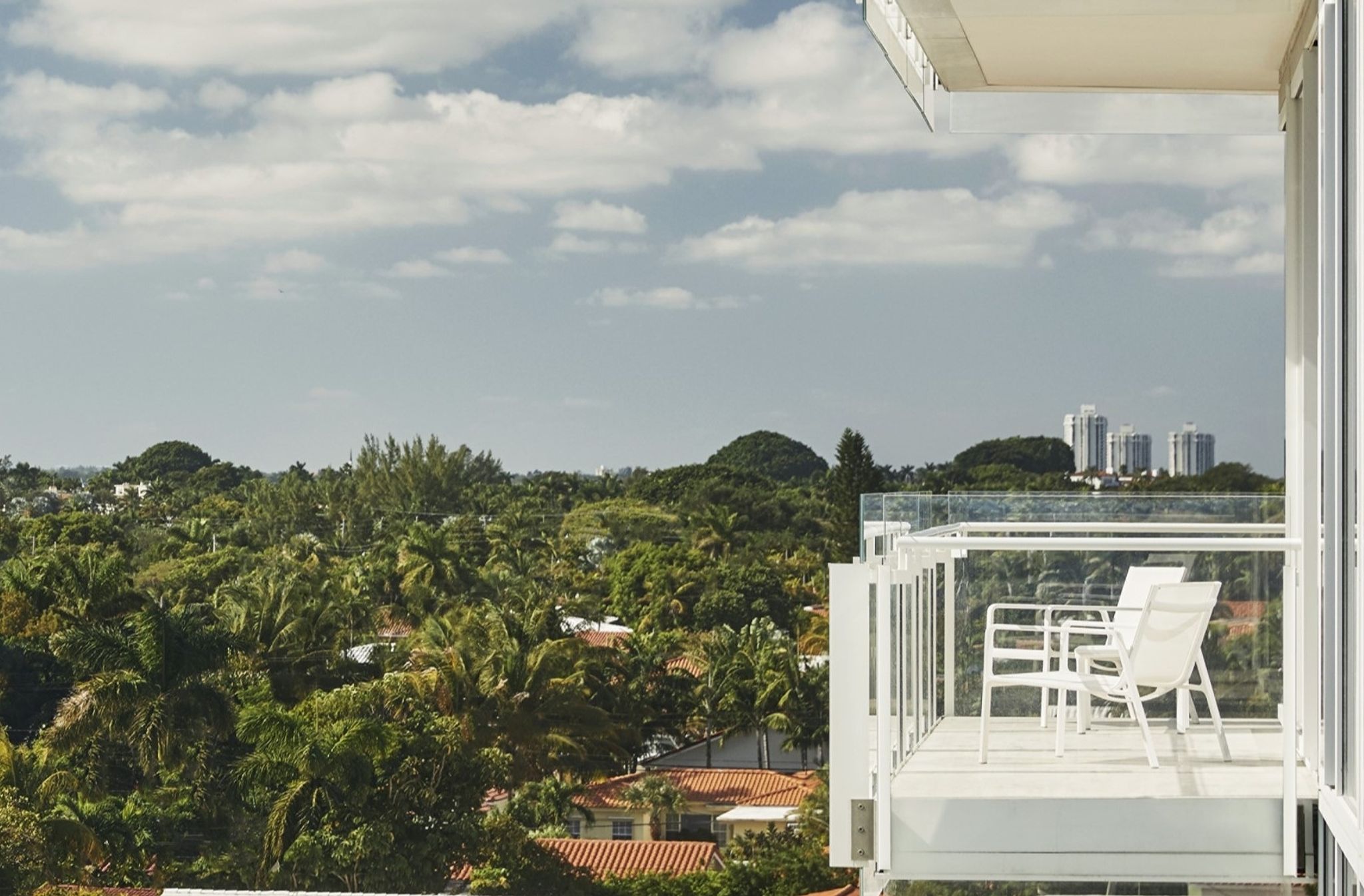 varanda privativa - quarto com varanda - vista litoral miami