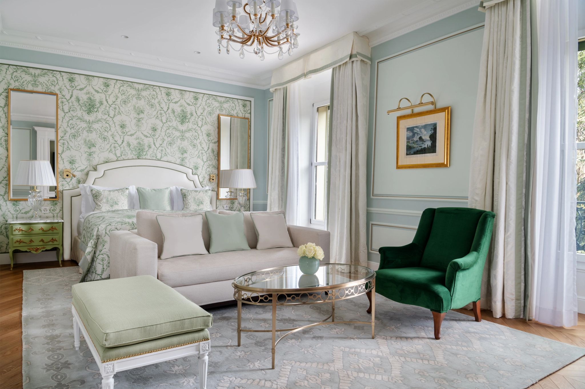quarto do beau rivage palace  – cama king-size – sofa de luxo