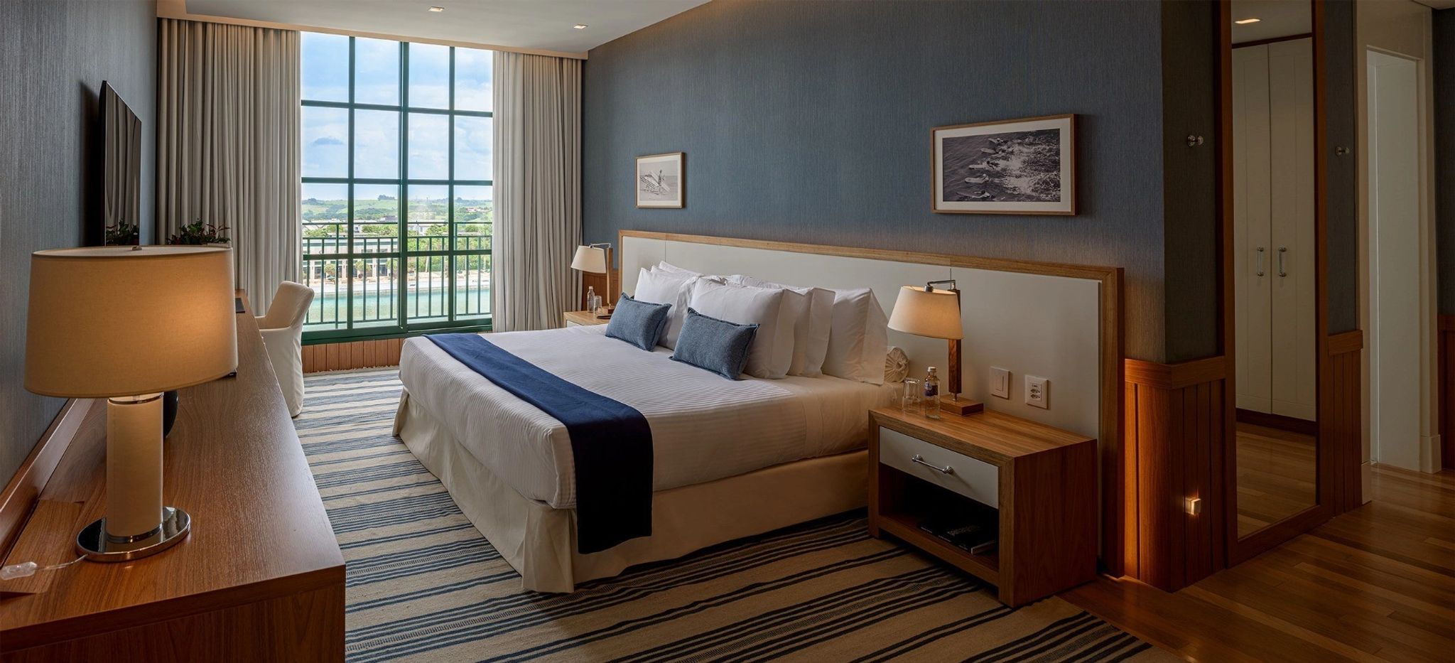 Suíte Júnior King Vista Surf junior suite - suite de luxo - suite casal - cama king