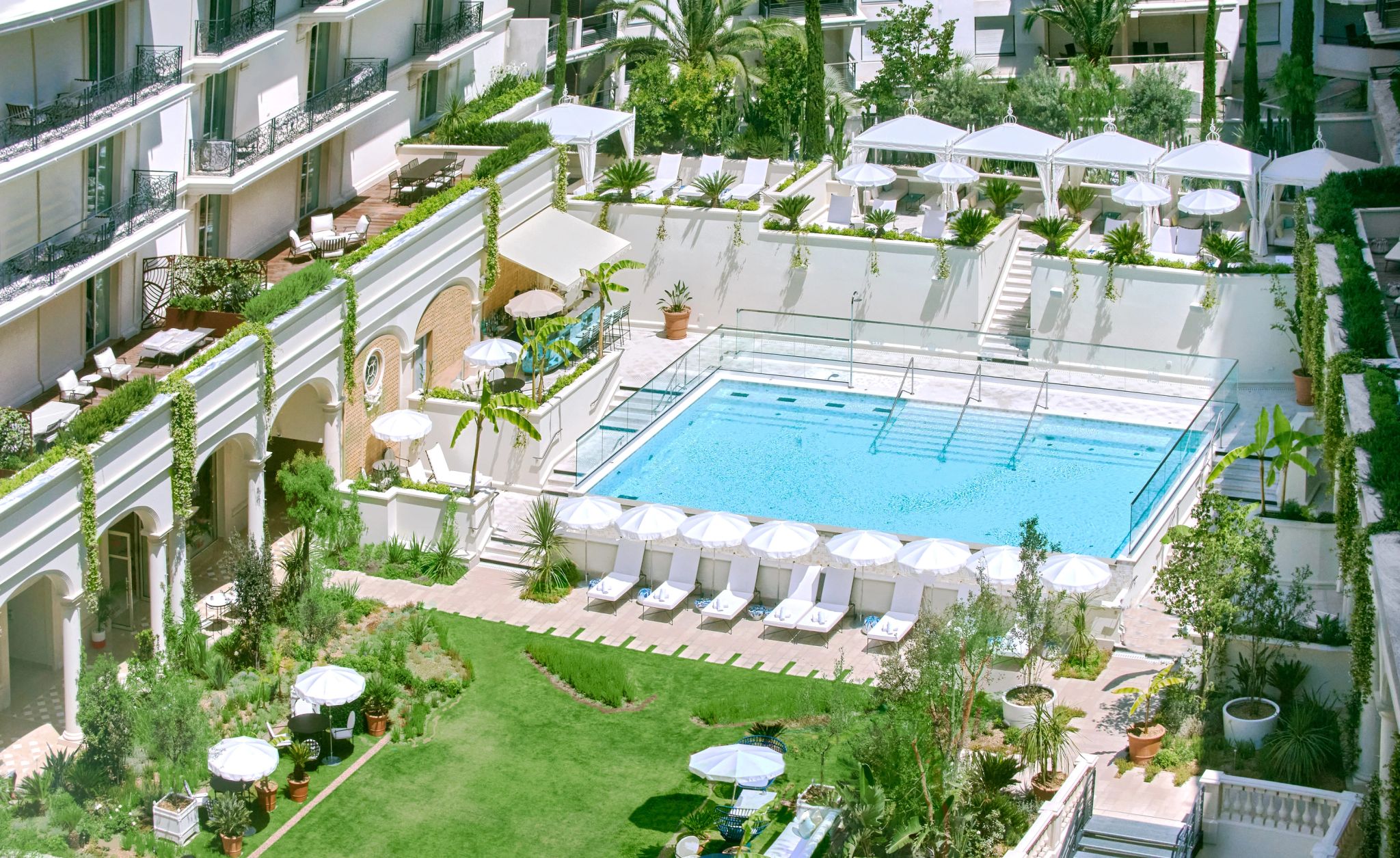 Piscina do hotel piscina externa - hotel com piscina - lazer ao ar livre