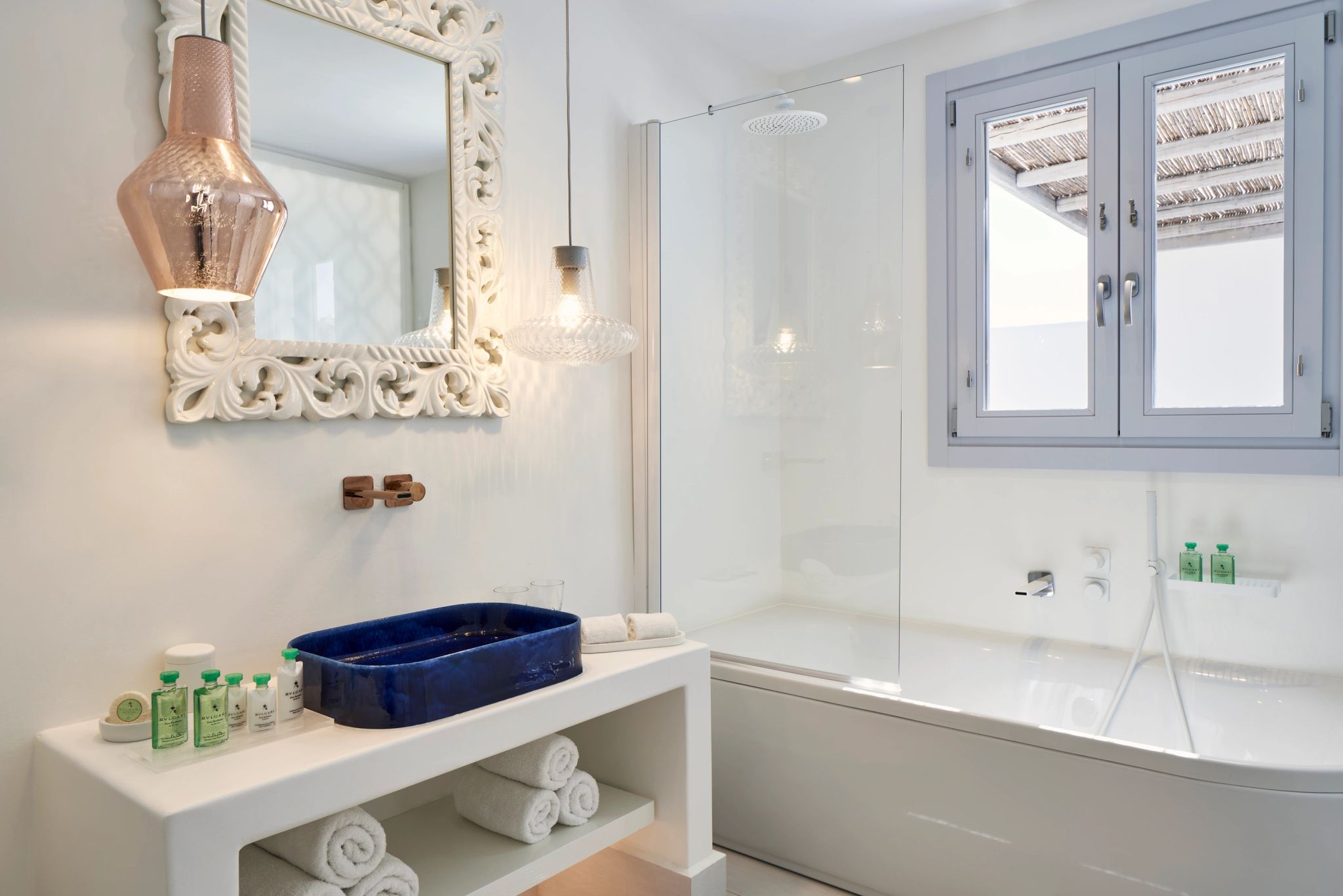 Junior Suite Open Air Jetted Tub Sea View suite com banheira - banheira de imersao - banheiro chique