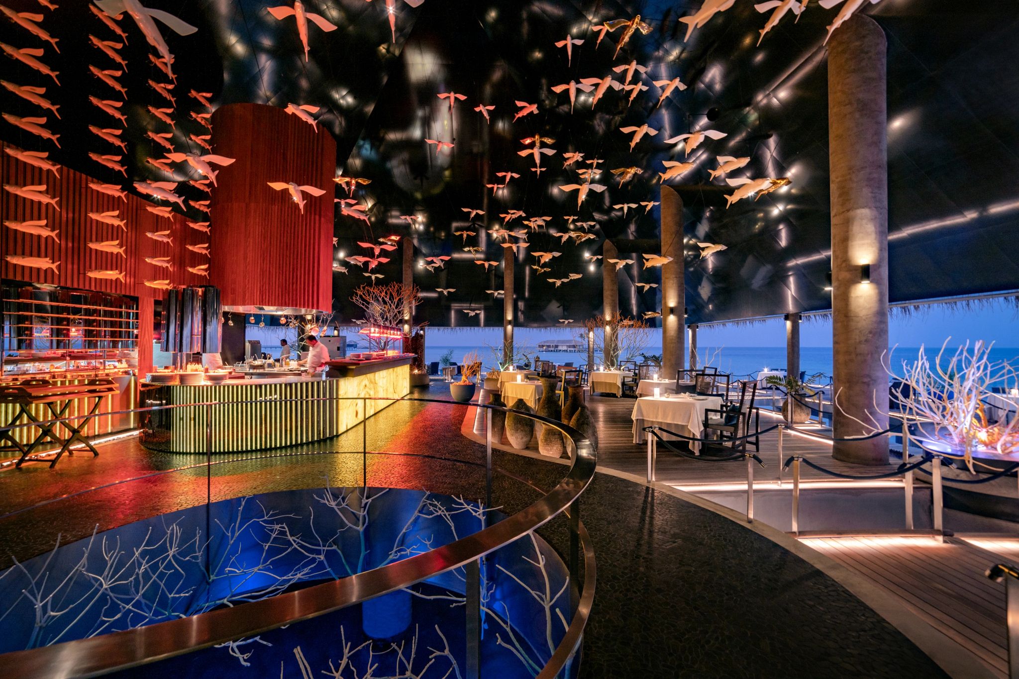 alta gastronomia - decoraçao moderna – restaurante beira-mar