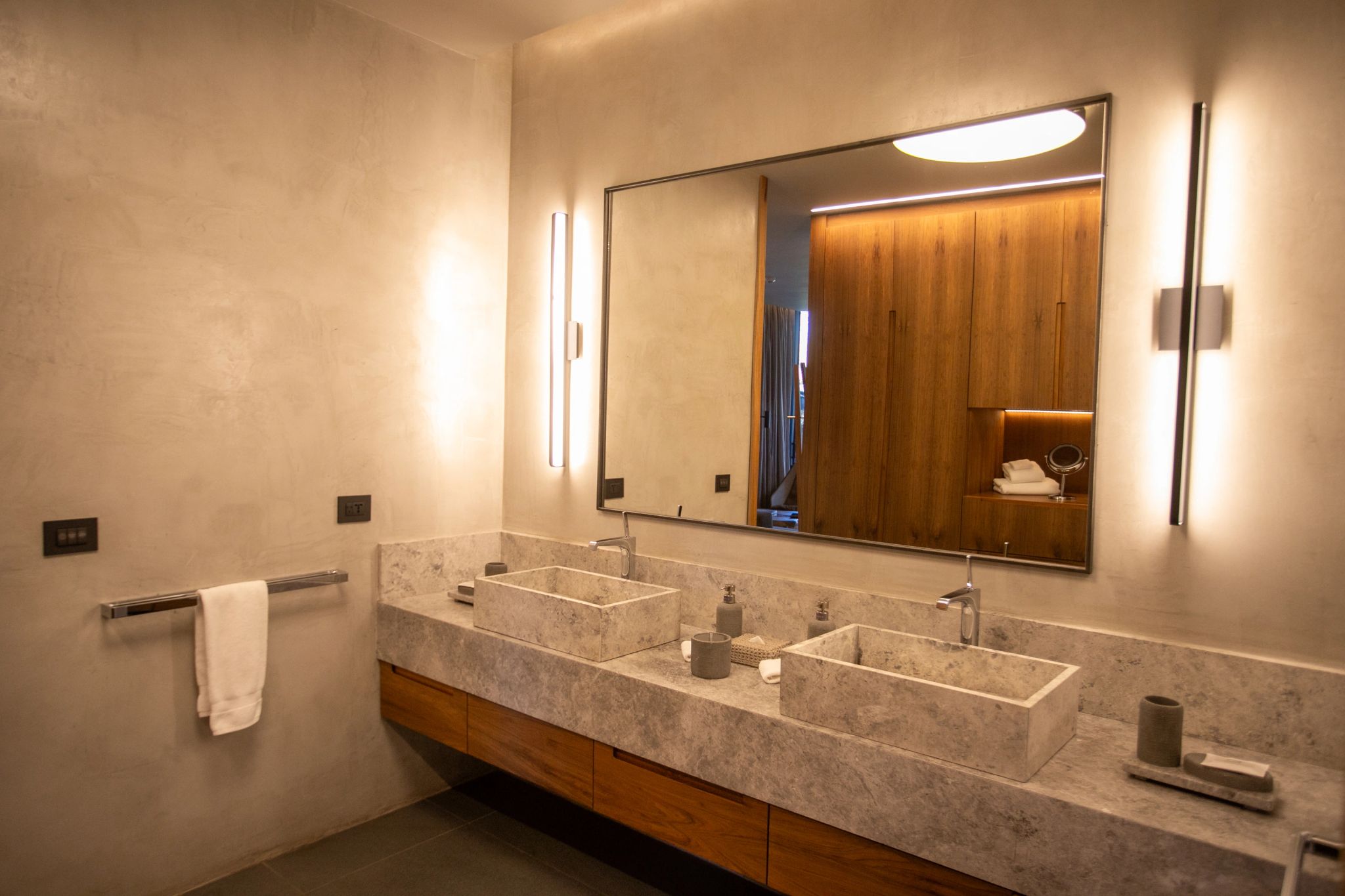 Spa Suite banheiro premium – pia dupla – banheiro spa