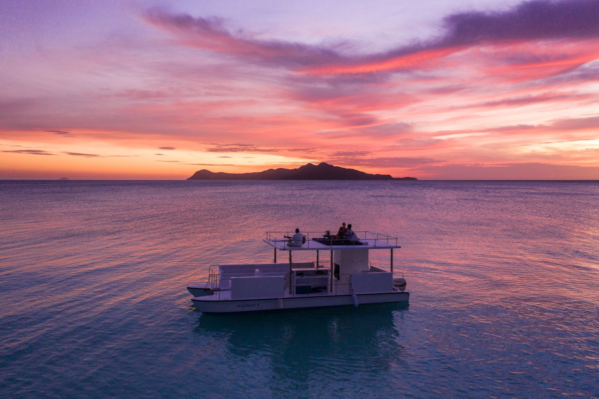 passeio de barco – passeio romantico – vista por do sol