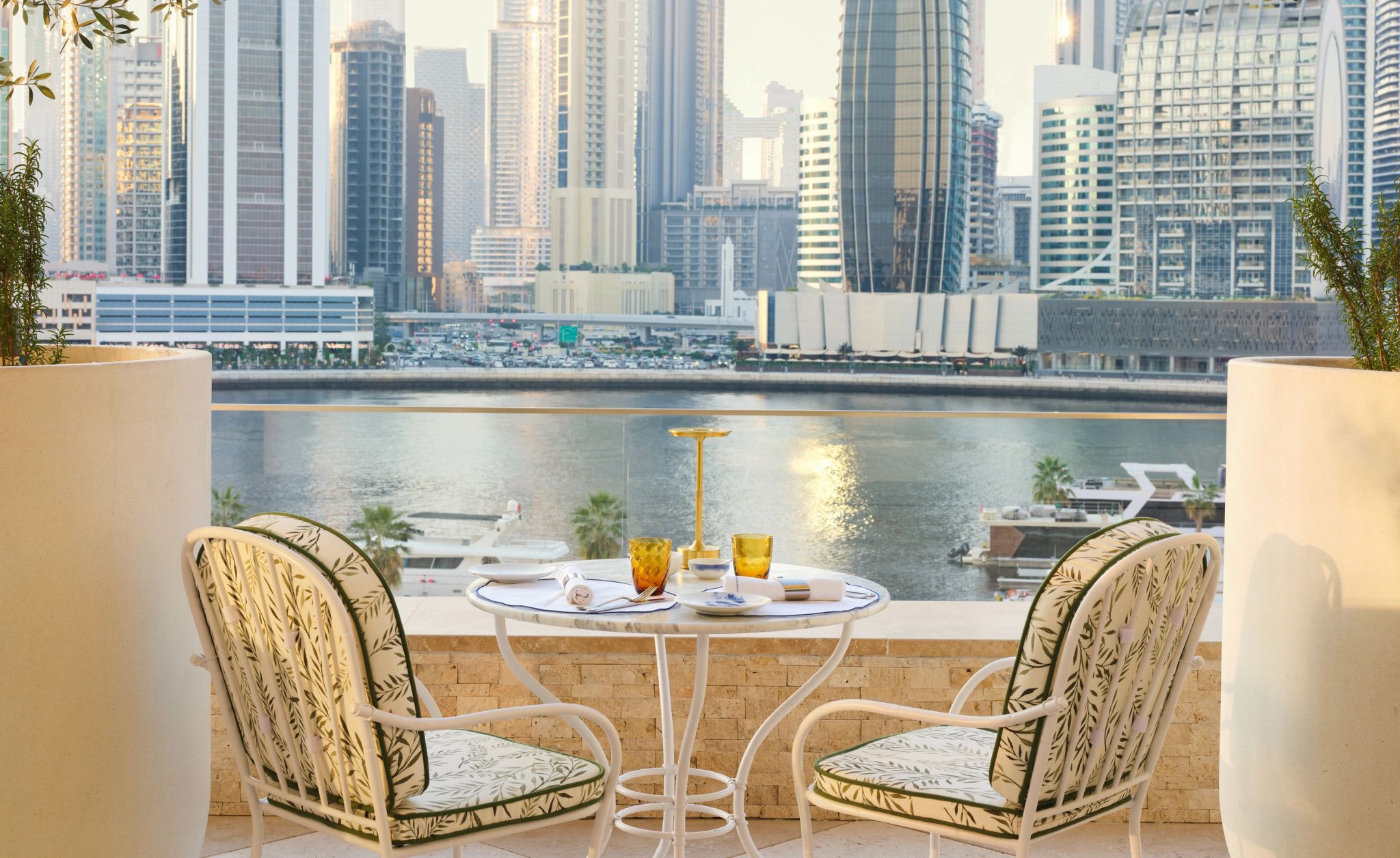 restaurante com terraço - vista dubai – alta gastronomia