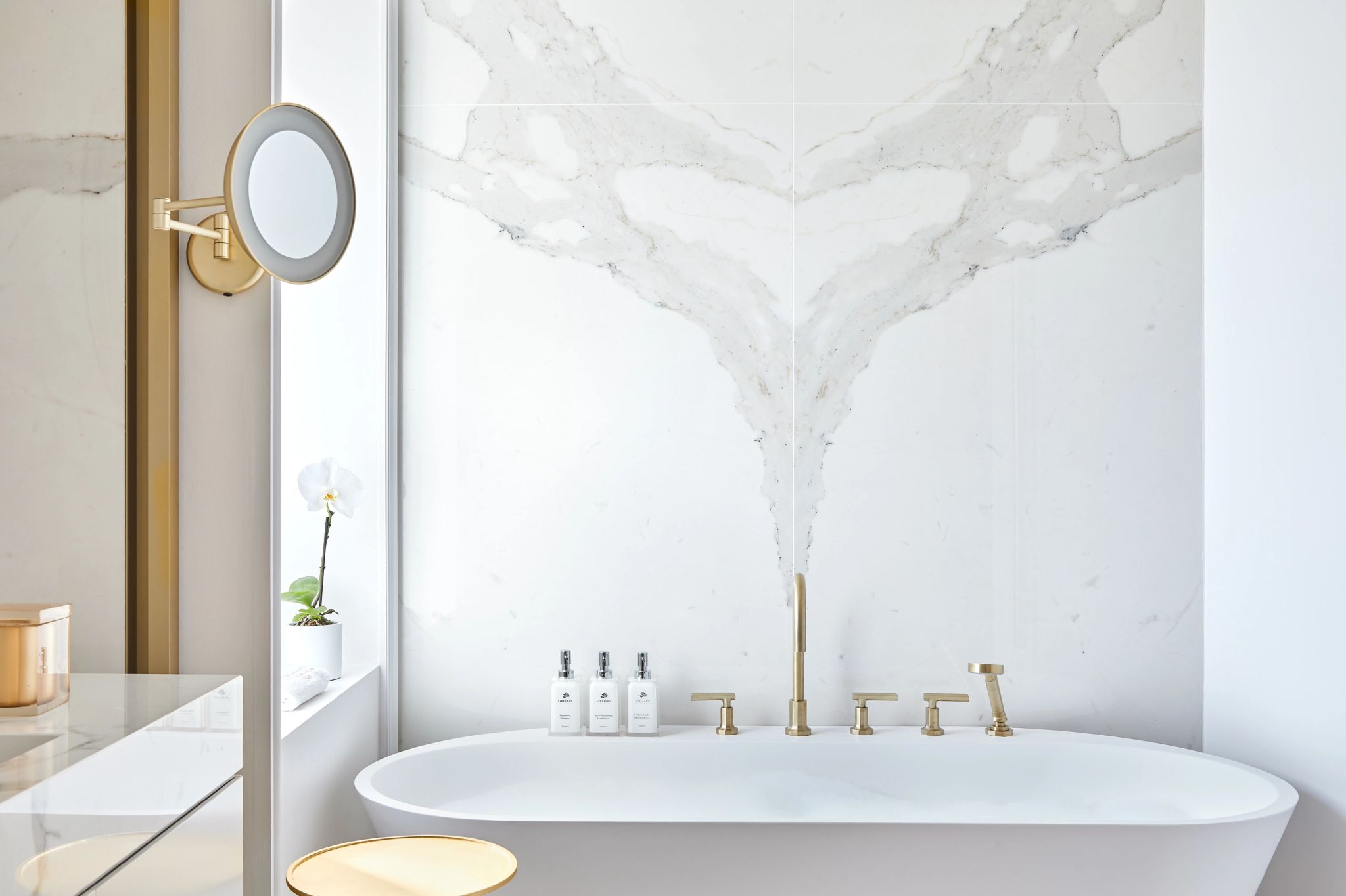 3 Bedroom Residence banheiro de hotel – banho premium – banheira de imersao