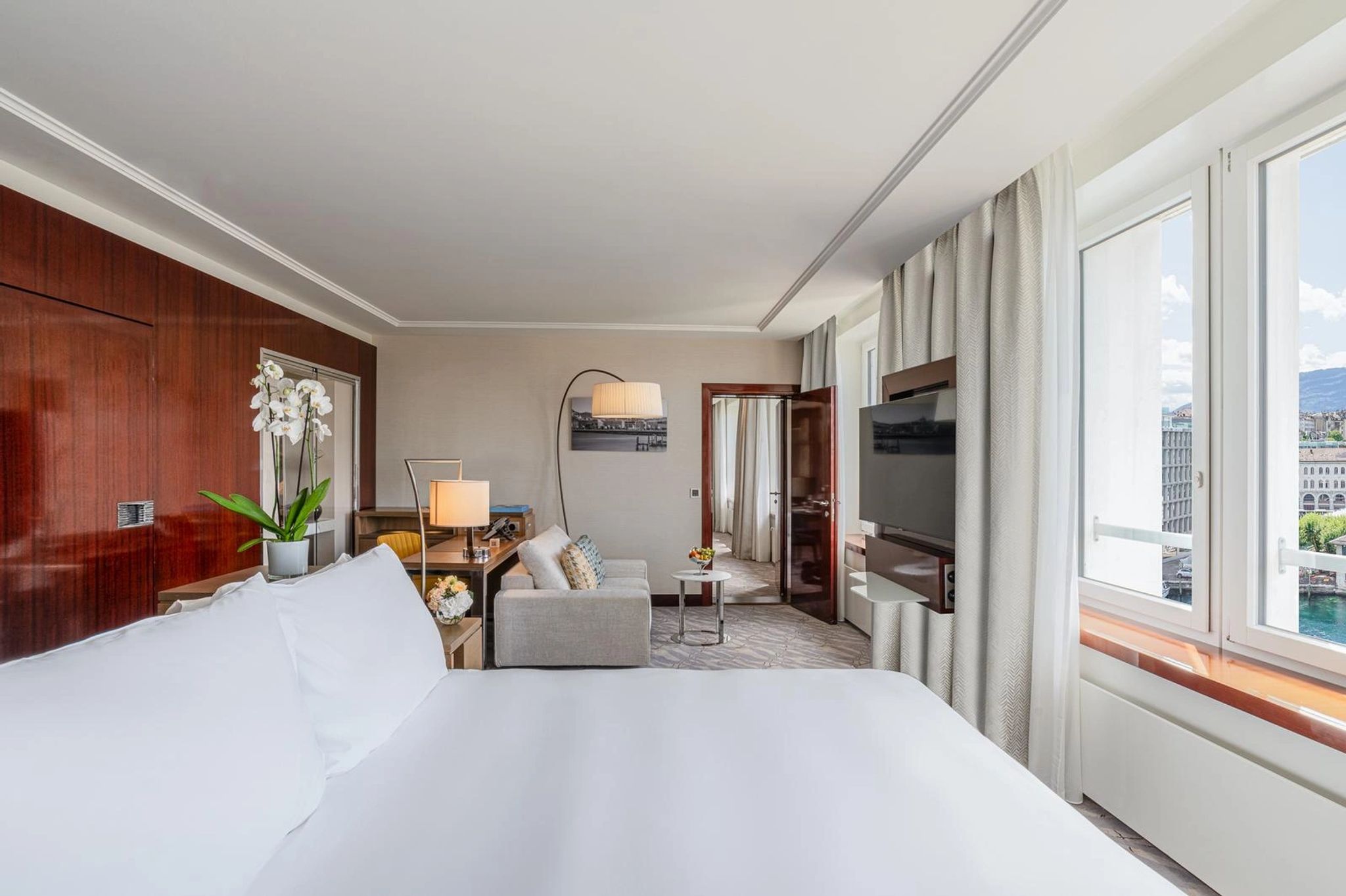 suite ampla - decoraçao moderna - vista panoramica genebra