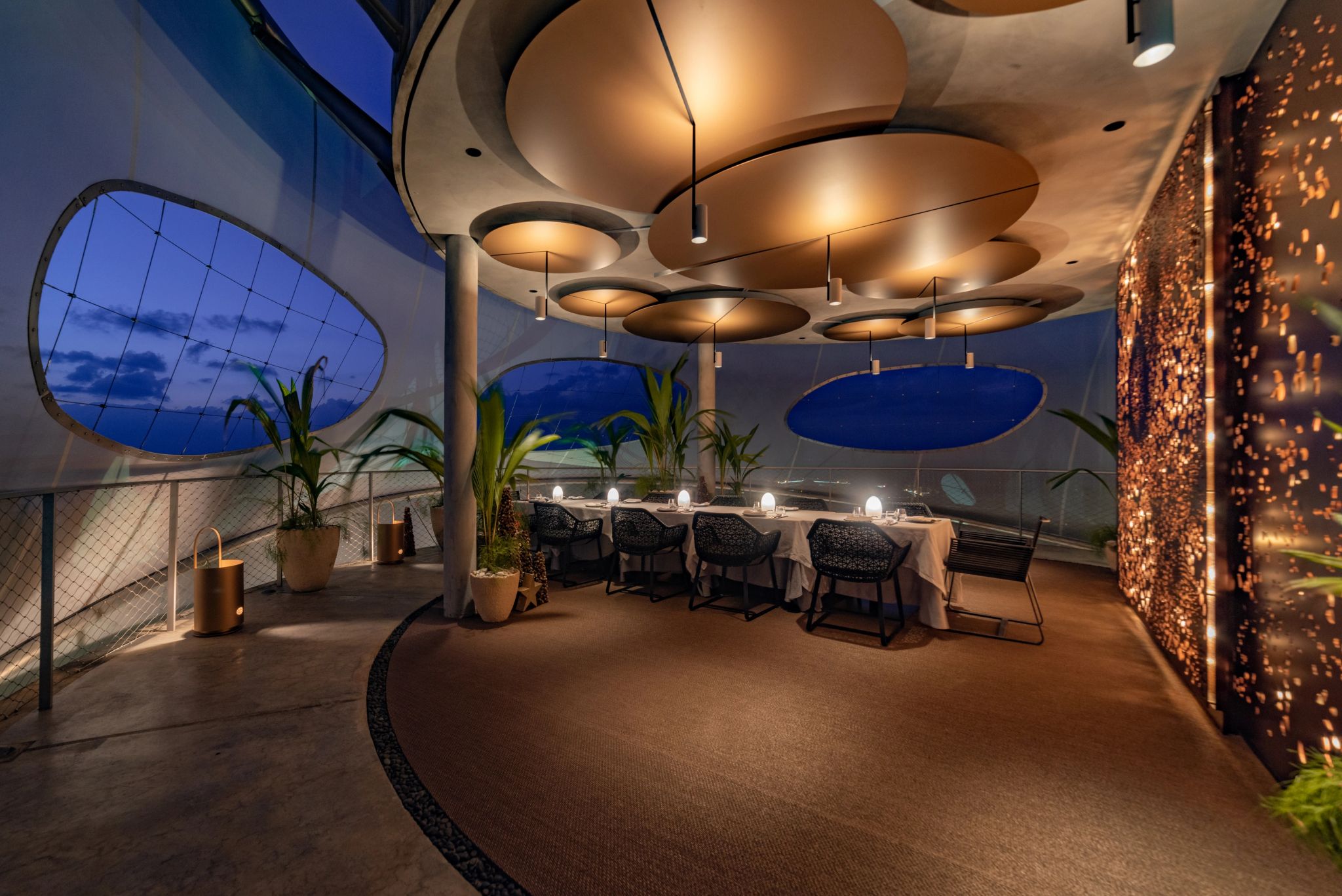 rooftop tavaru – design moderno – jantar privativo