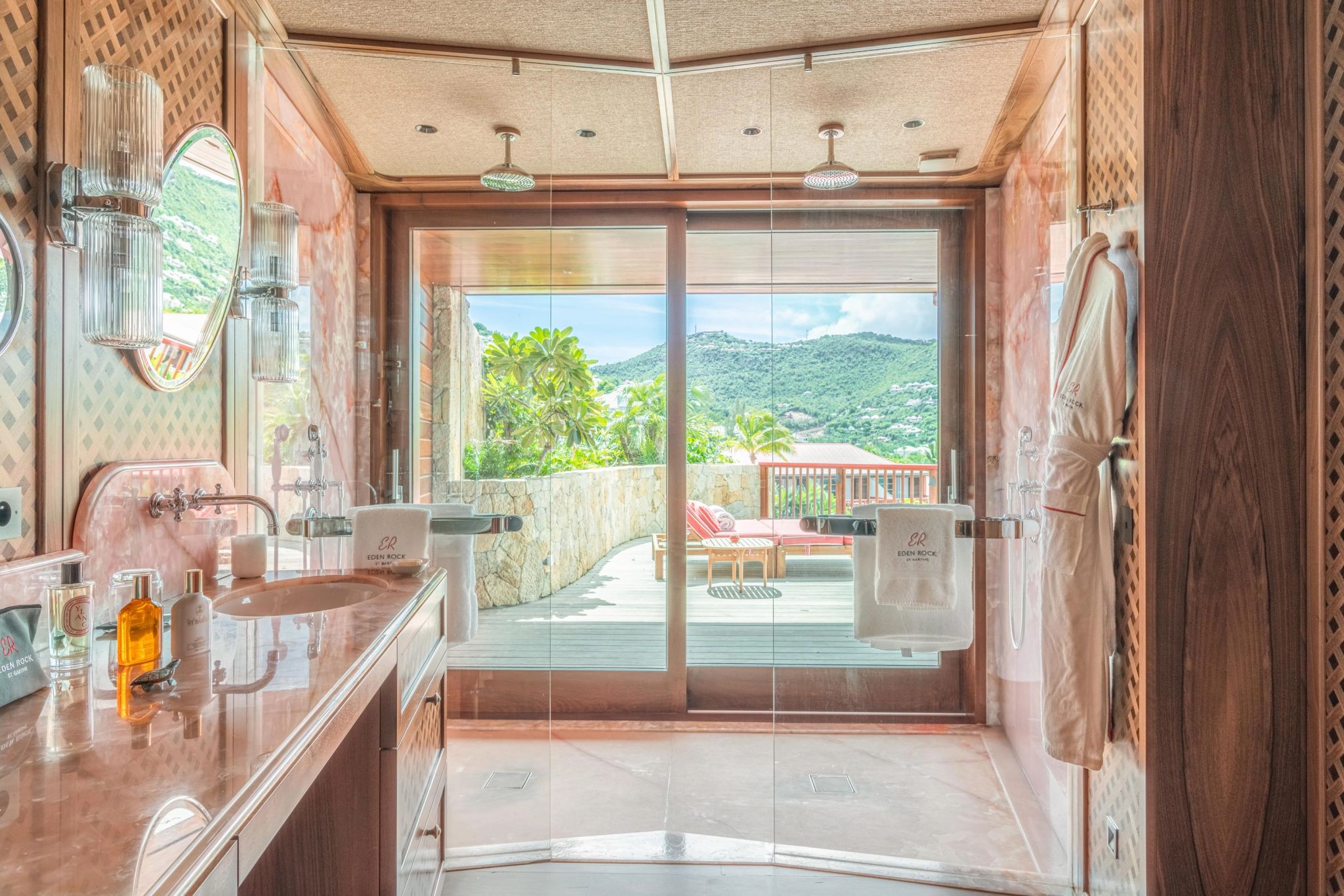 banheiro de luxo - vista st barth - banho premium 