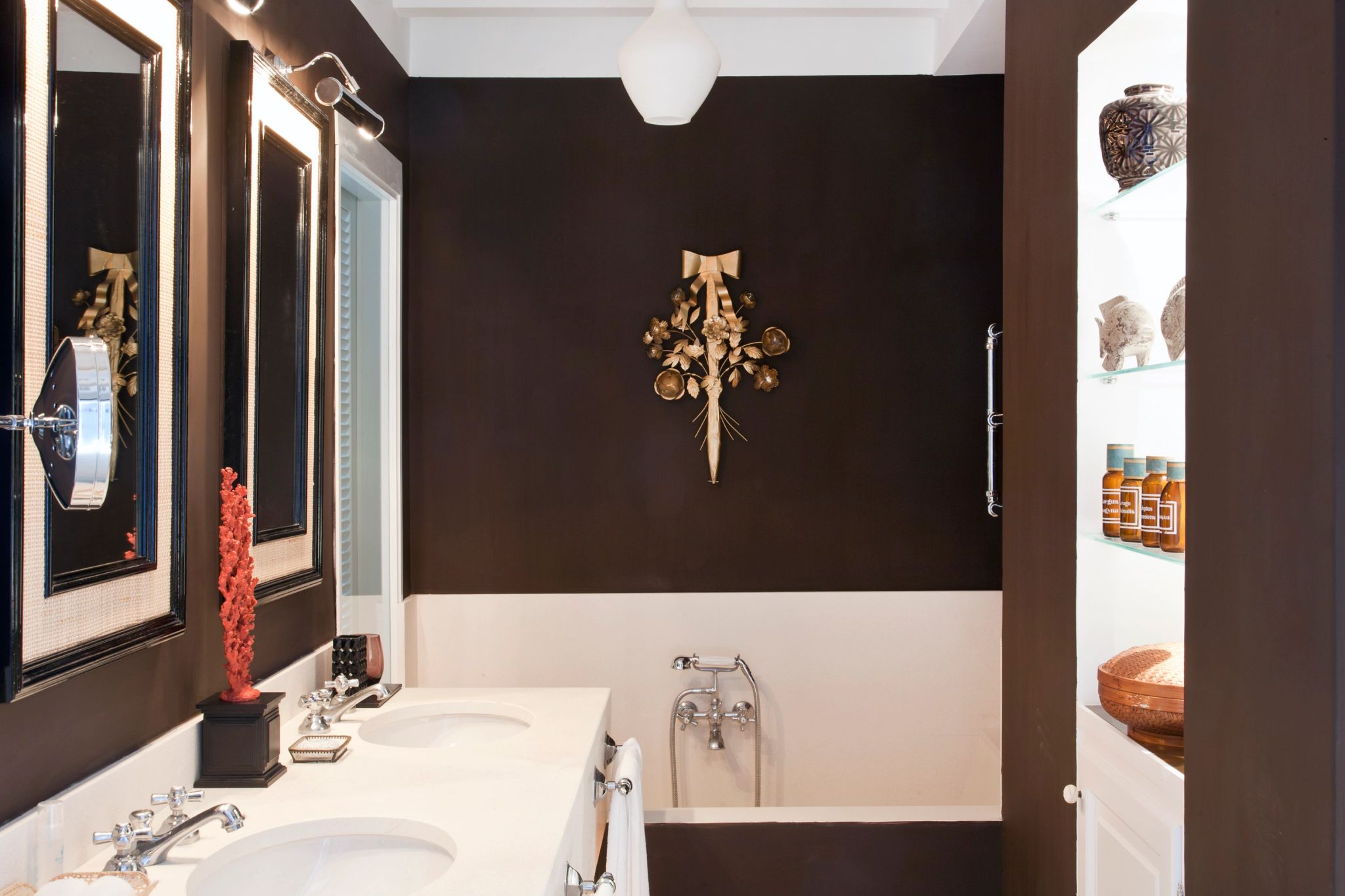 Capri Suite Sea View banheiro premium - pia dupla