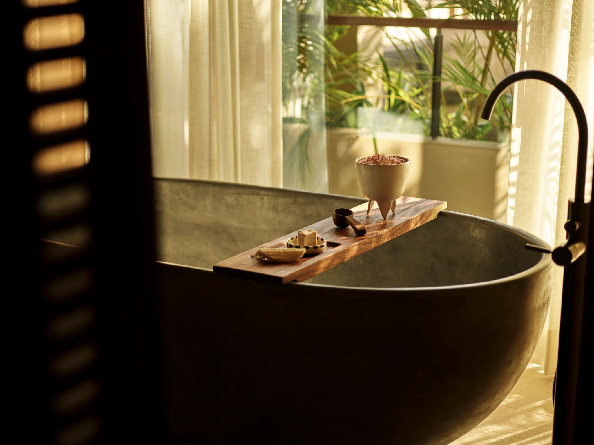 Premier Beachfront Studio Suite banheira de luxo - vista panoramica - suite bem-estar