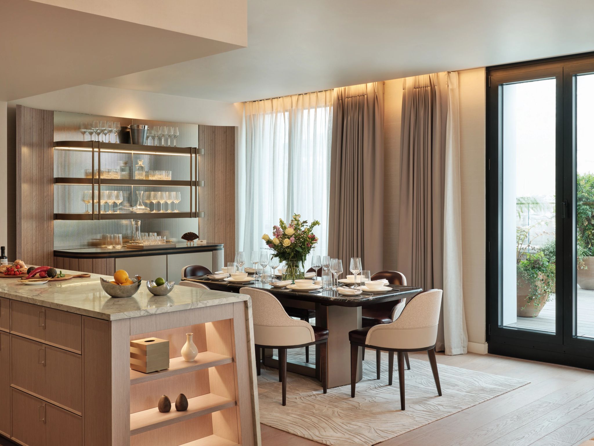 Two Bedroom Duplex Apartment cozinha gourmet - mesa de jantar - jantar privativo