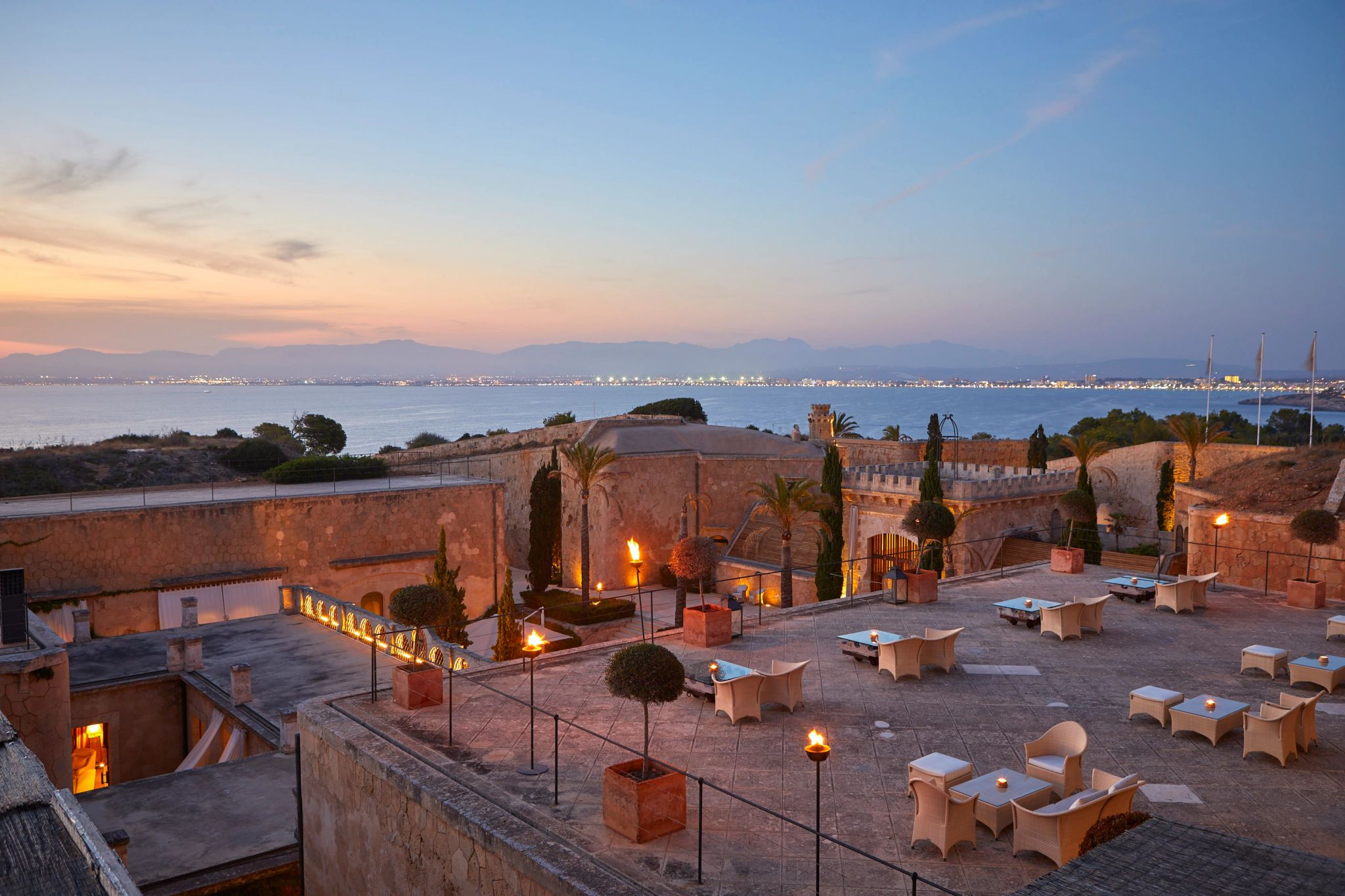 Restaurante La Fortaleza restaurante vista mar - restaurante com terraço - terraço gourmet