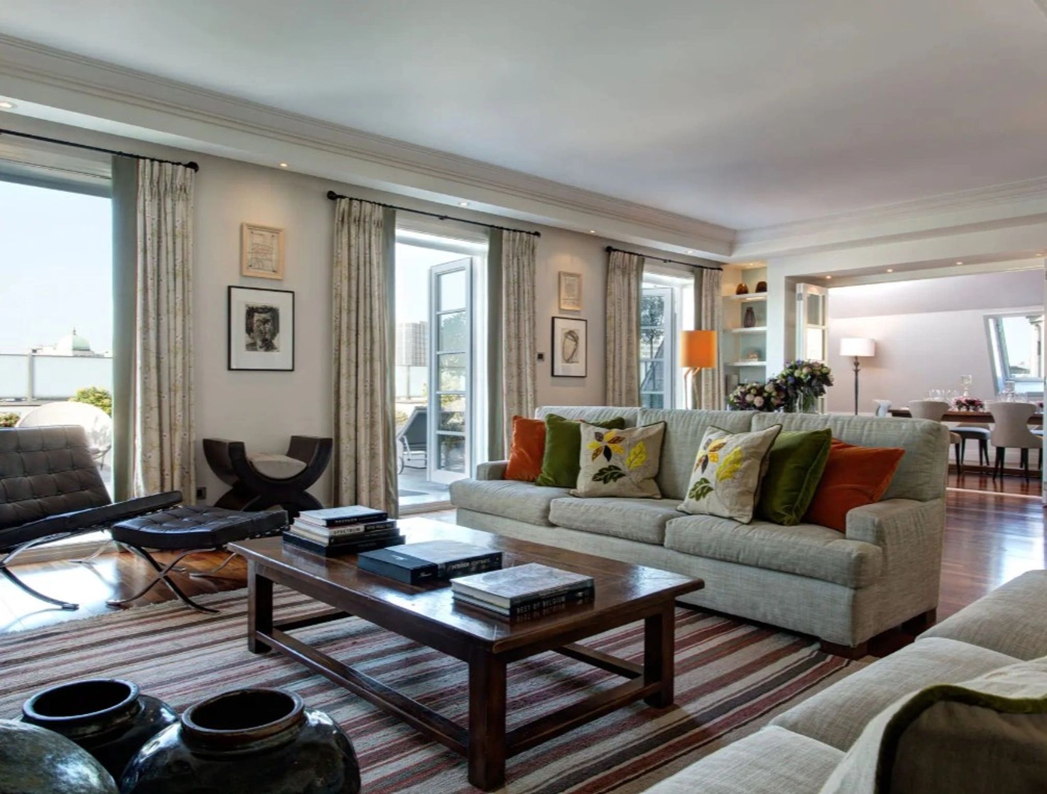 Blaton Two Bedroom Suite sala de estar - sala chique - suite com sala - sofa confortavel