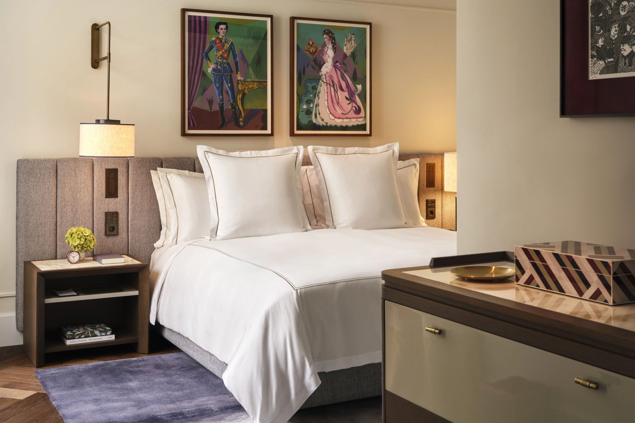 Premier Suite King suite moderna - obras de arte - cama king