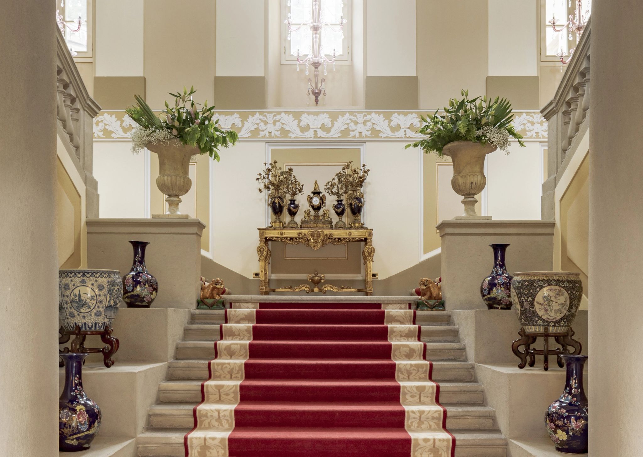 Escadaria do hotel decoraçao classica – escadaria de marmore