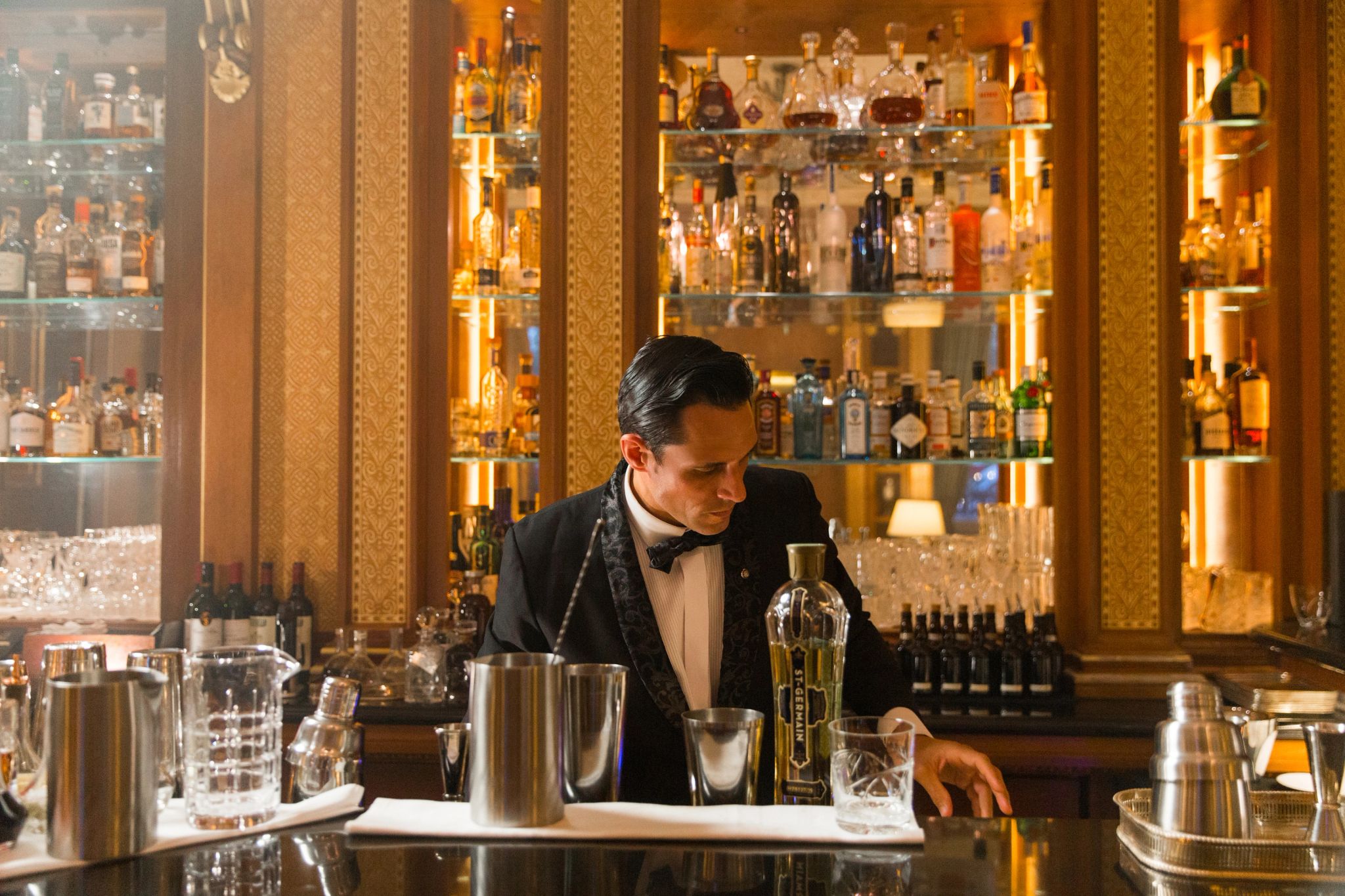 The Library Bar bar com musica ao vivo - bartender - bar animado