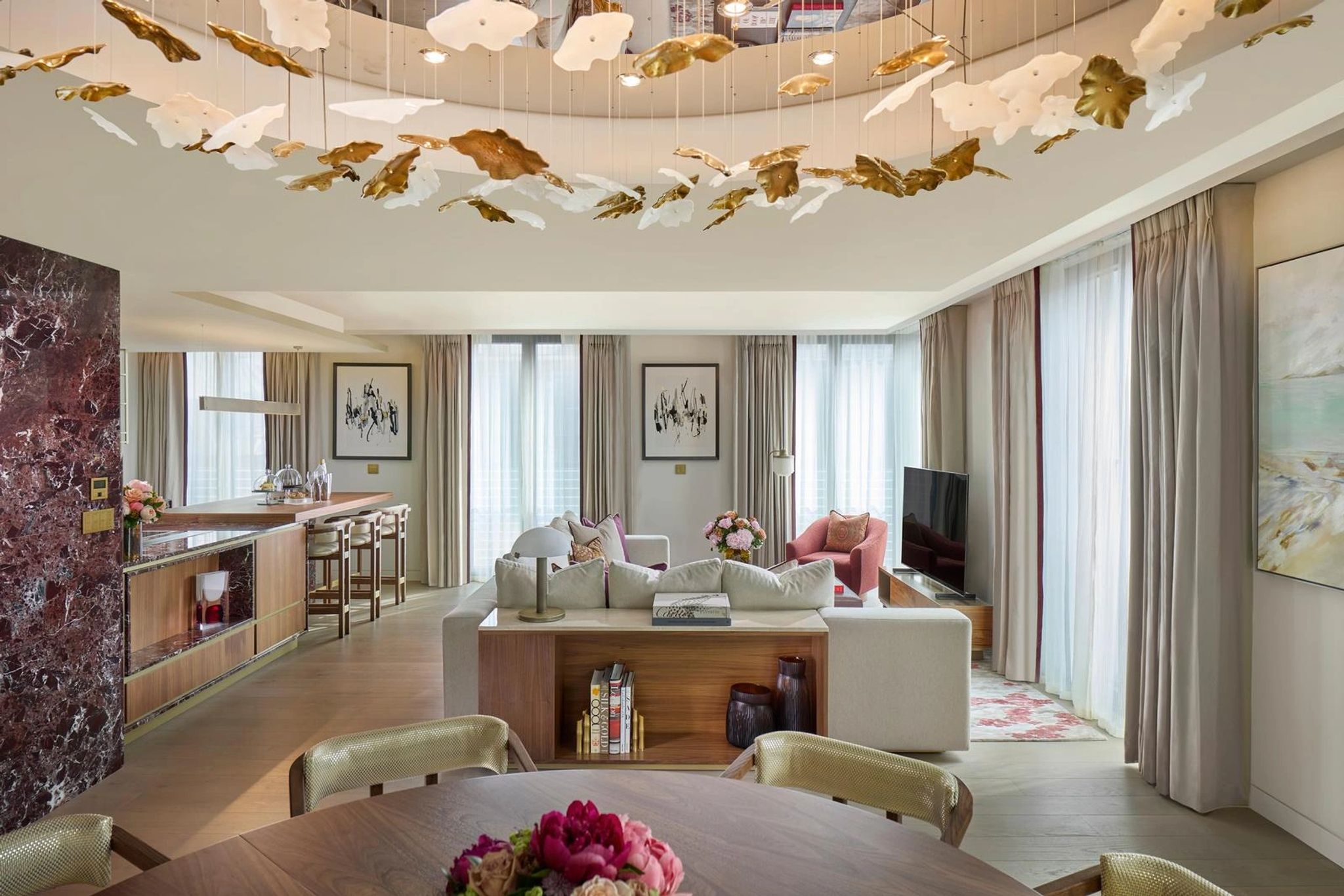 Mayfair Suite sala-jantar - mesa-jantar-privativa - ambiente-sofisticado
