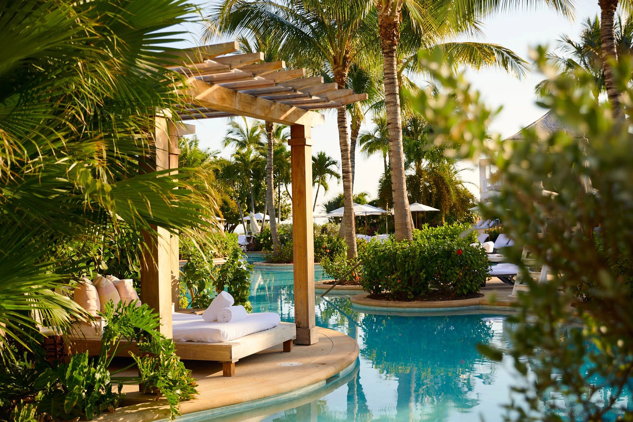 cabana privativa –  hotel bem estar – bem estar - piscina externa - area de descanso