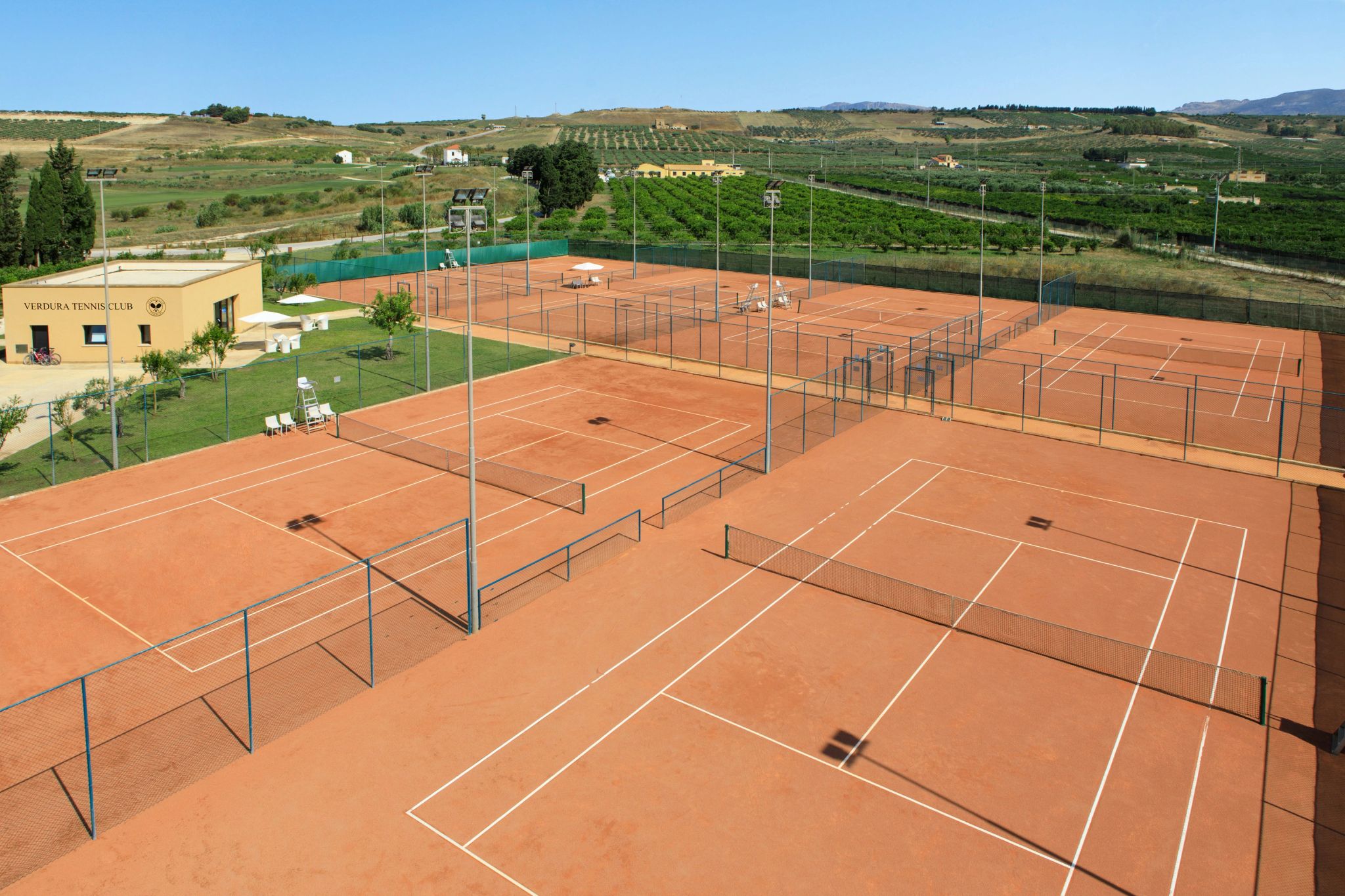 quadra de tenis – jogo de tenis – tennis club - quadra de esportes - esporte