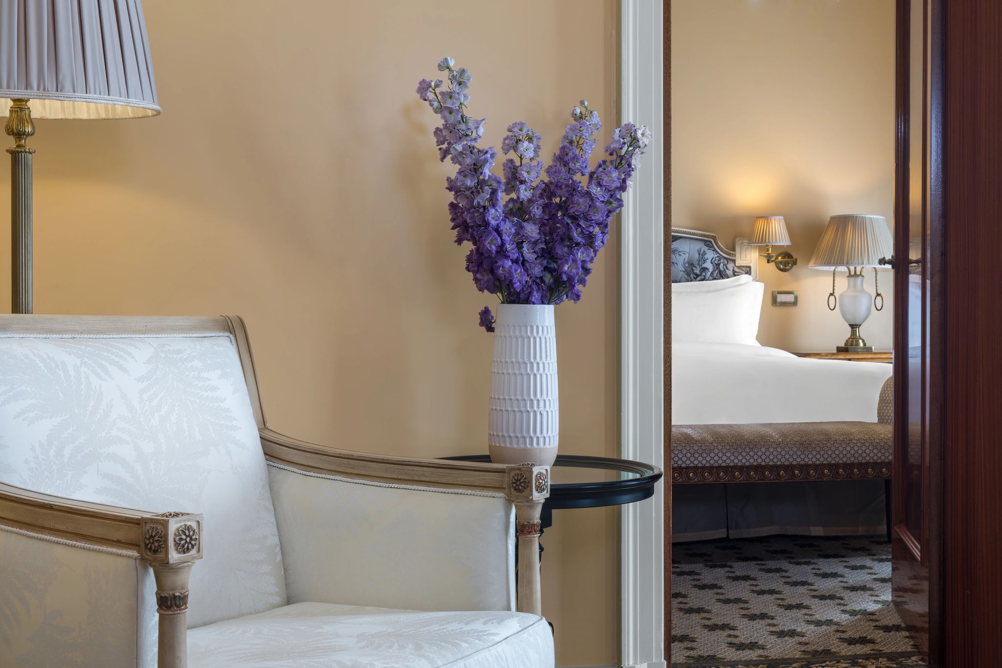 Executive Acropolis Suite One Bedroom Suite King City view High Floor poltrona confortavel - signature suite - suite de luxo