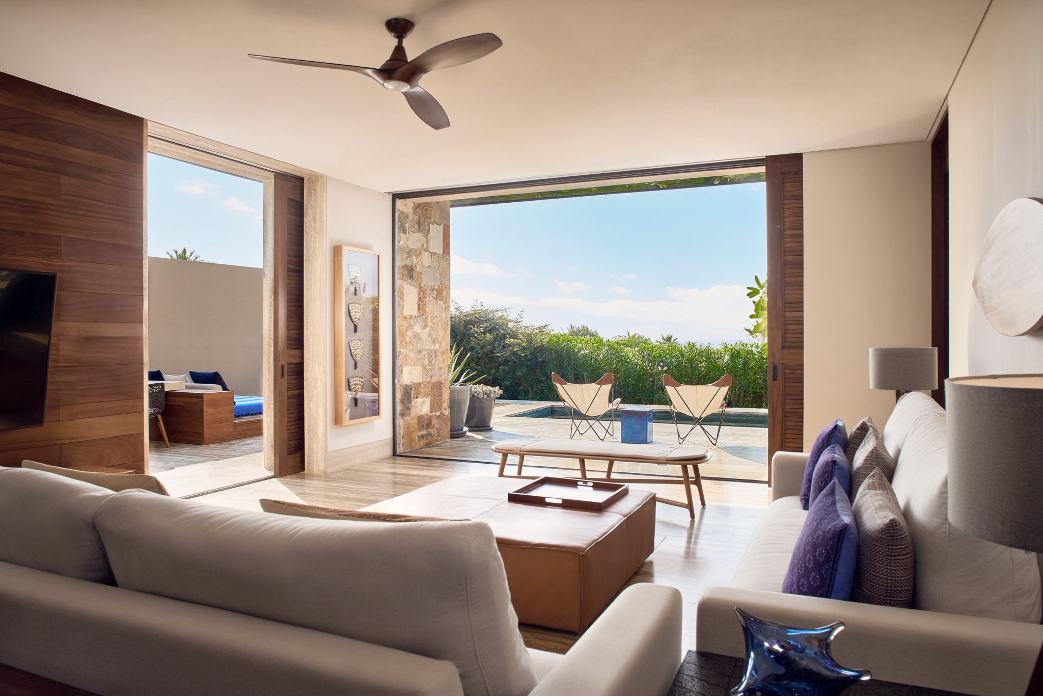 Cortes Ocean View One Bedroom Suite King Ground Floor Private Pool Terrace suite com terraço - sala de estar - sala moderna - sofa confortavel - suite com sala