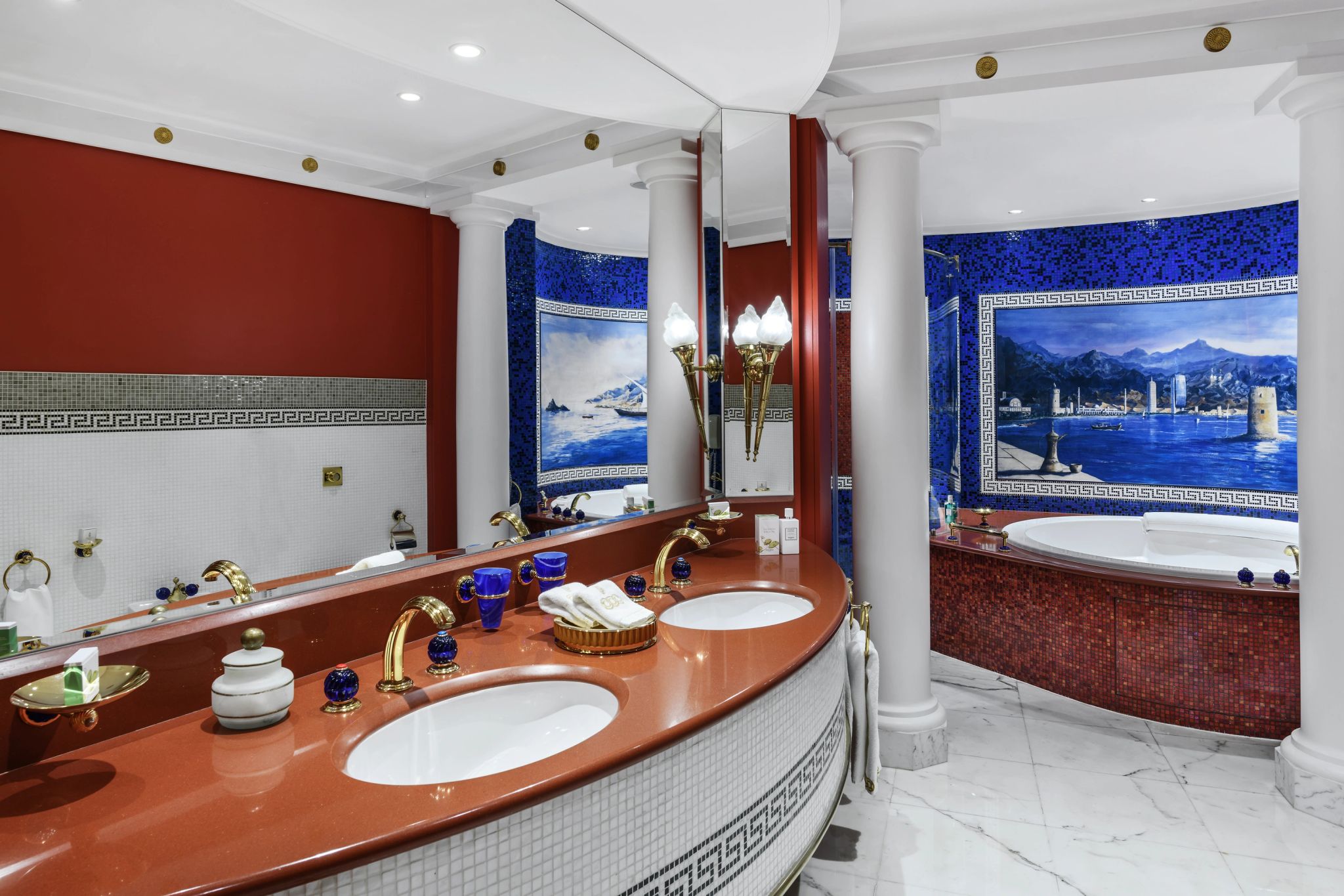 banheiro em marmore - suite com banheira - banheira de imersao