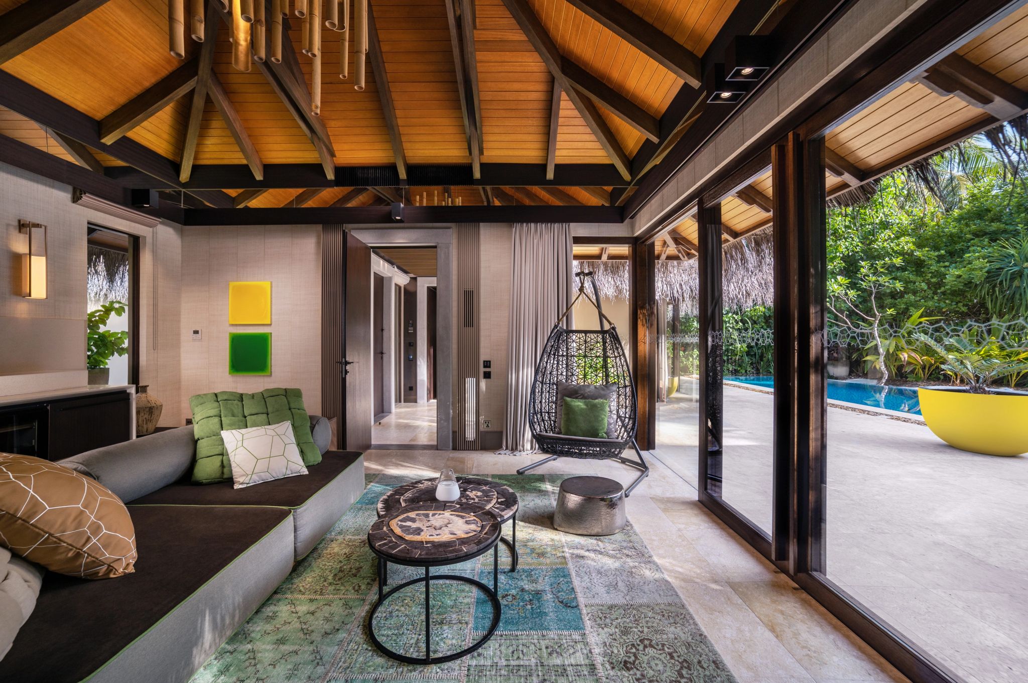 suite com piscina – suite com sala de estar – suite de luxo