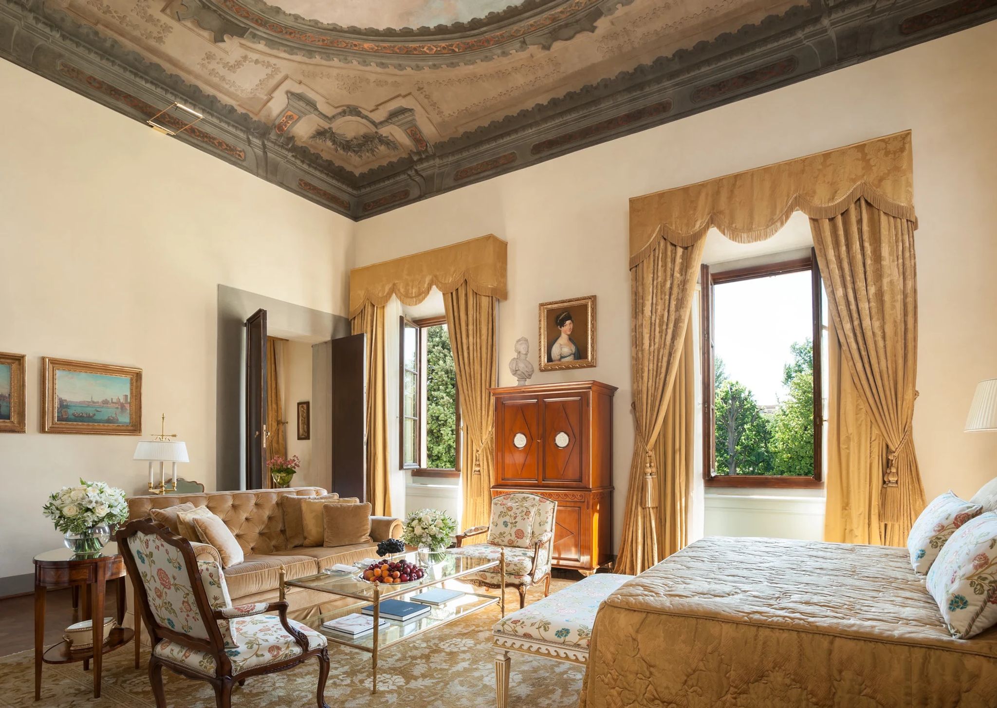 suite com sala – suite vista florenca  – decoracao classica  