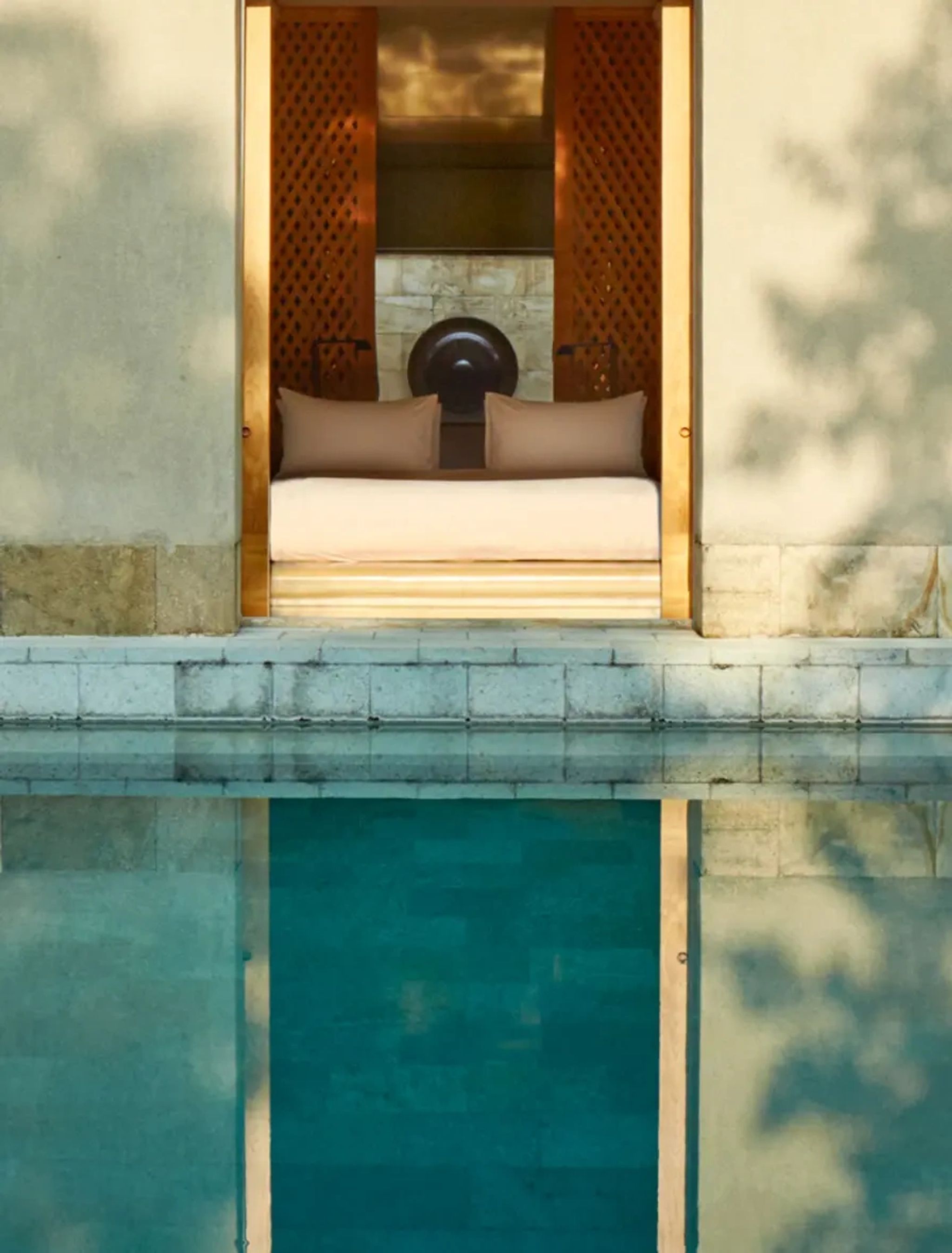 piscina seis metros - bale com sape - vista colinas menoreh