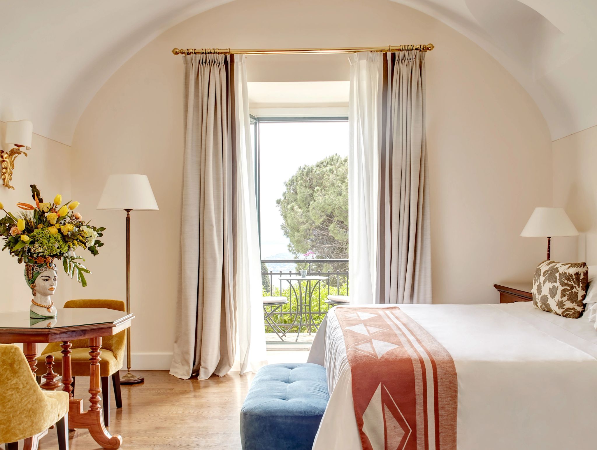 suite casal – suite com varanda – suite de luxo