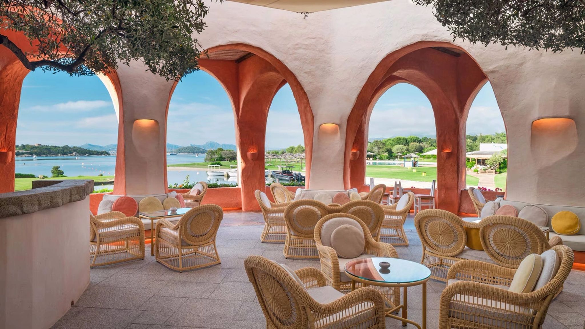 Atrium Bar bar vista mar - bar moderno - bebidas premium