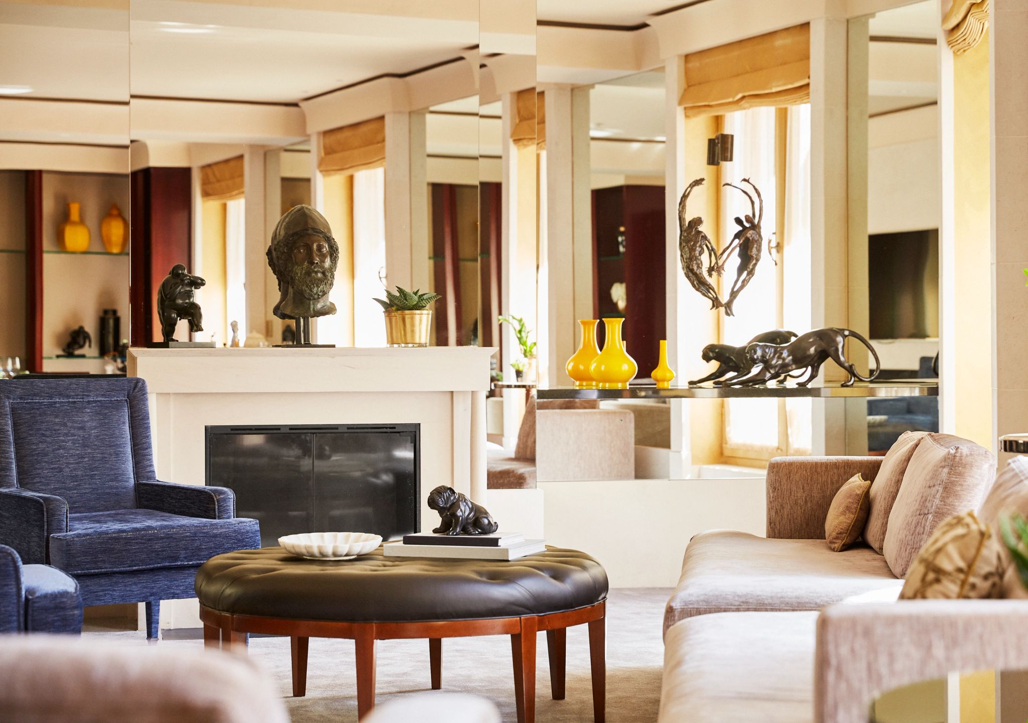 Ambassador Suite sala com lareira - sala de estar - signature suite