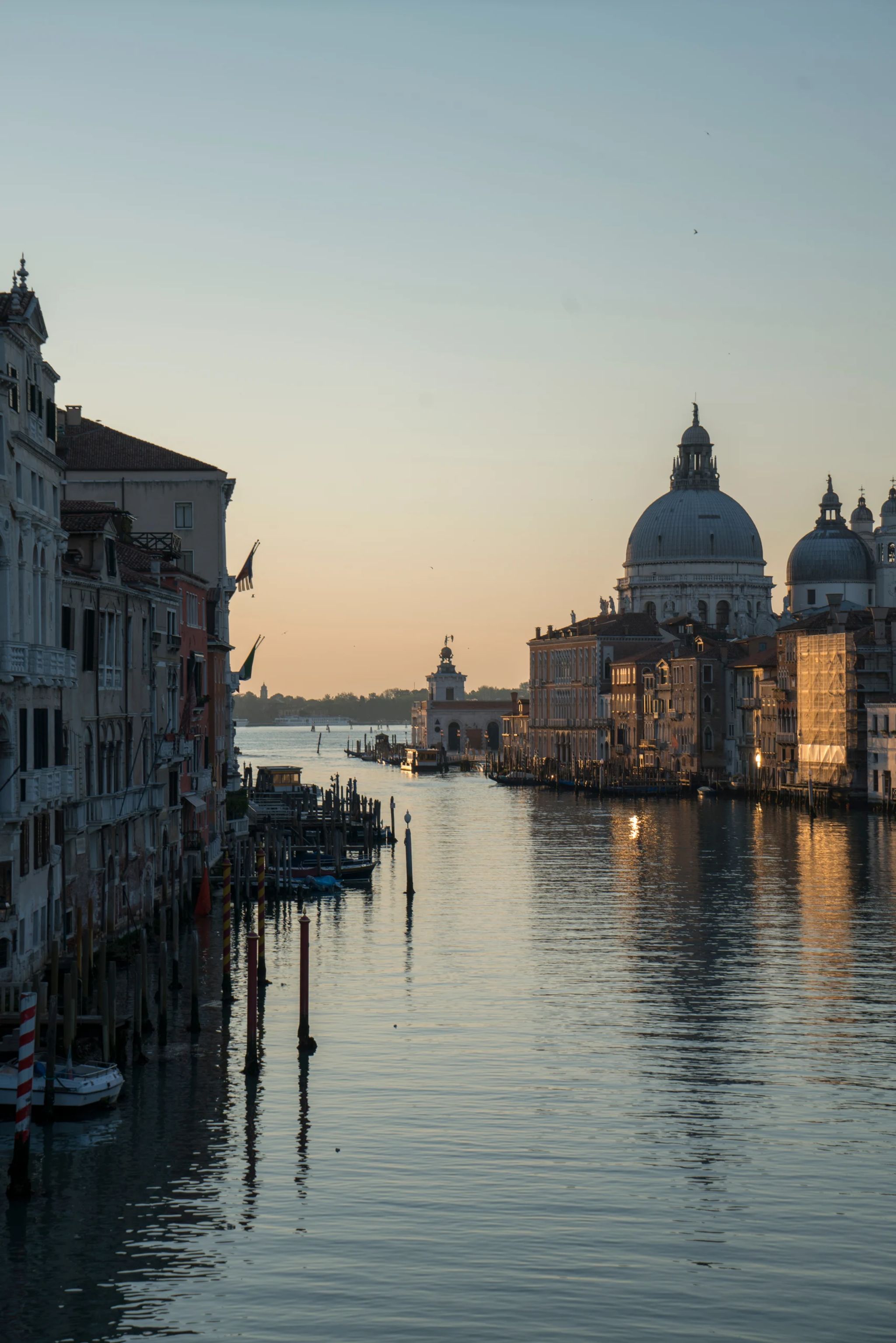 grand canal venice - aman venice - vista por do sol - rios de veneza - cidade flutuante