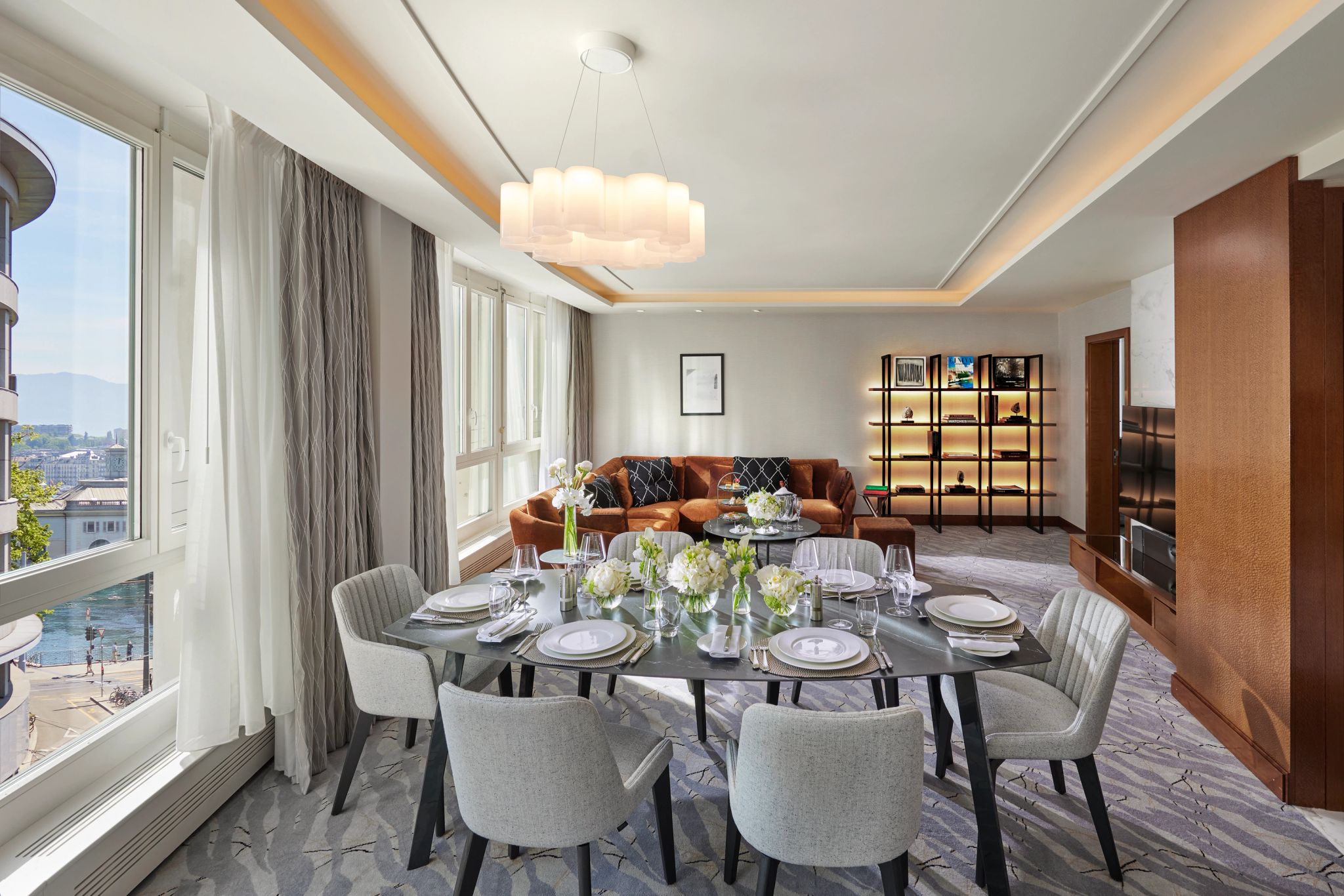 suite premium - mesa de jantar - sala