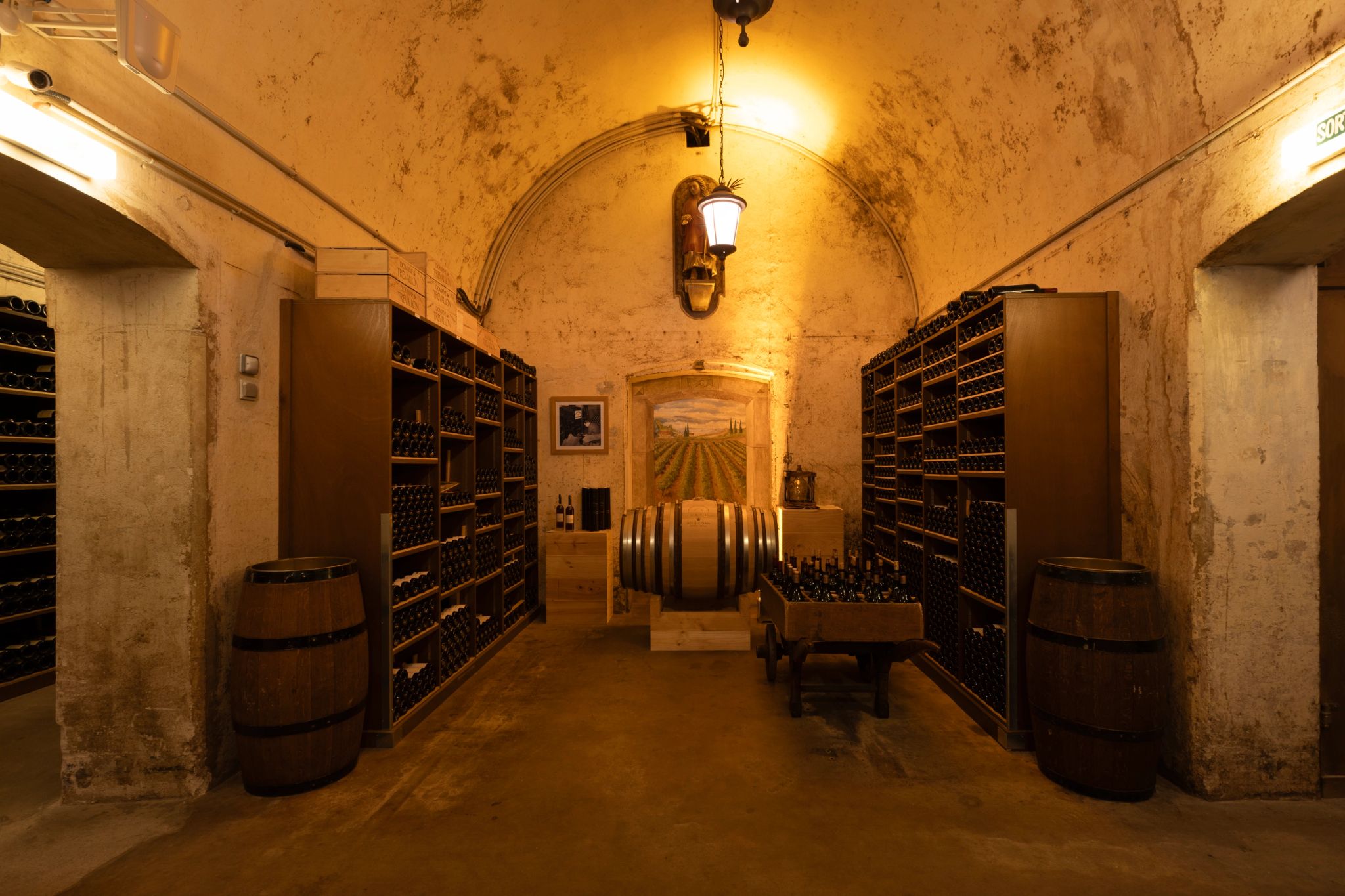 adega hotel – maiores adegas do mundo – vinhos raros